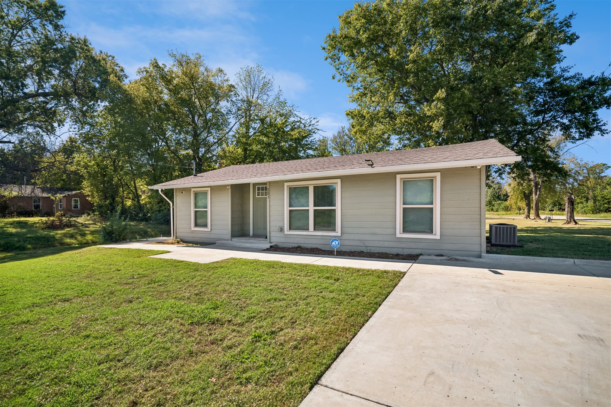 201 S Lincoln Avenue Wagoner OK 74467