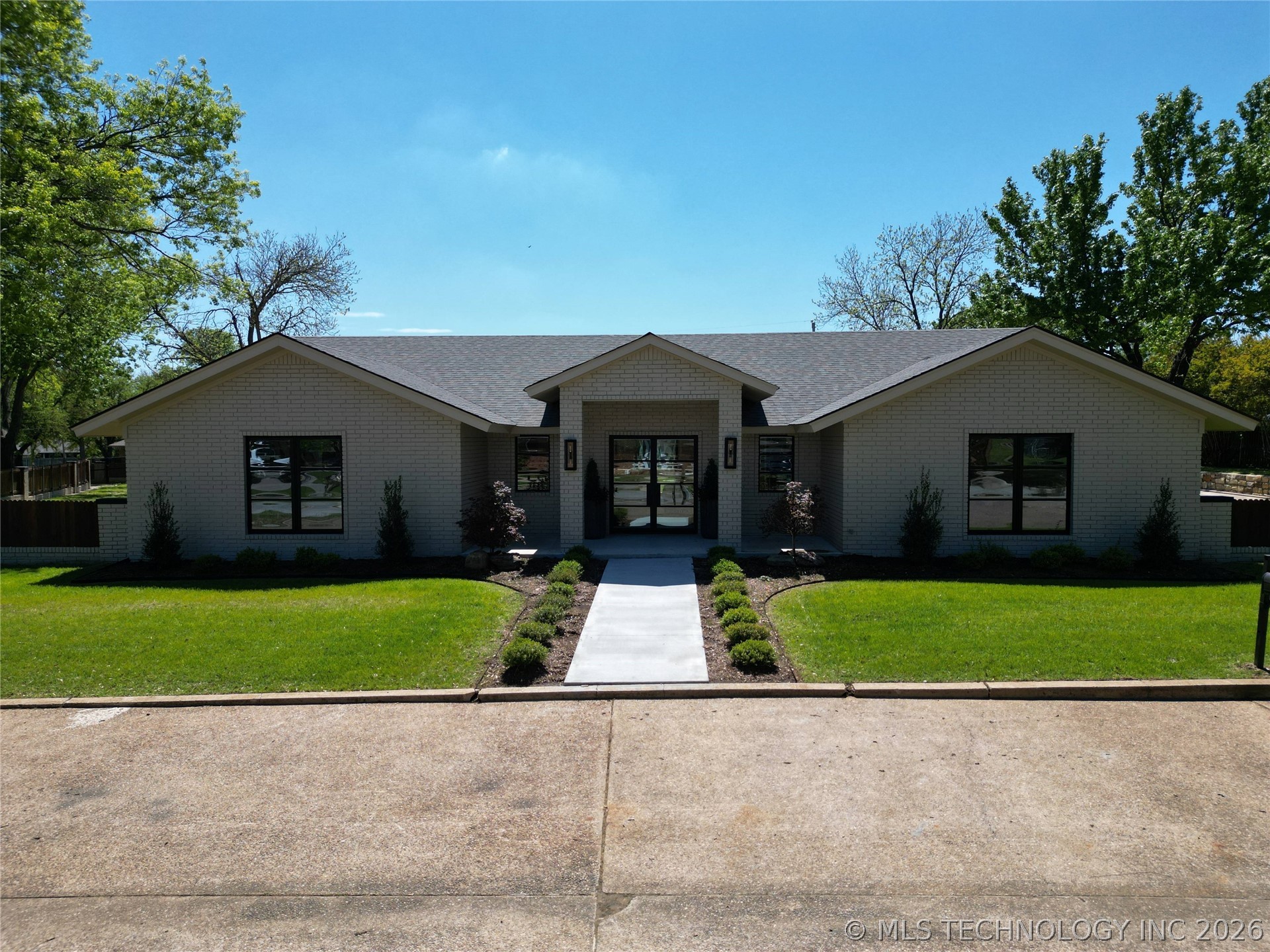 2200 Cloverleaf Place Ardmore OK 73401