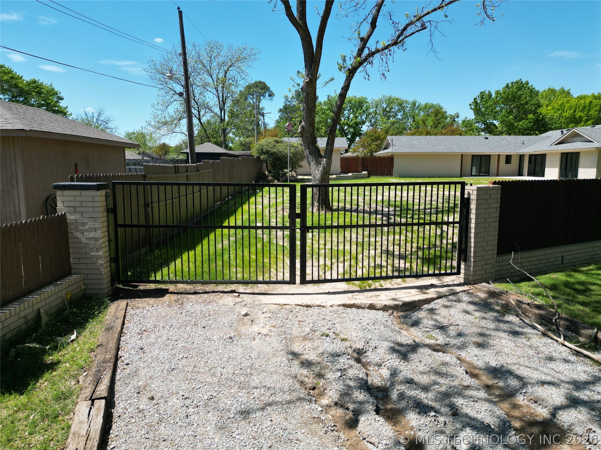 2200 Cloverleaf Place Ardmore OK 73401
