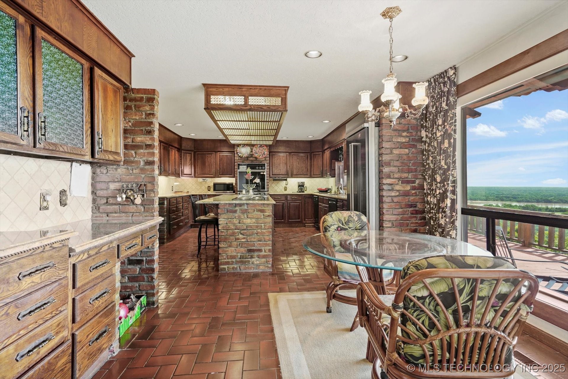 17331 S 174th Avenue E Bixby OK 74008