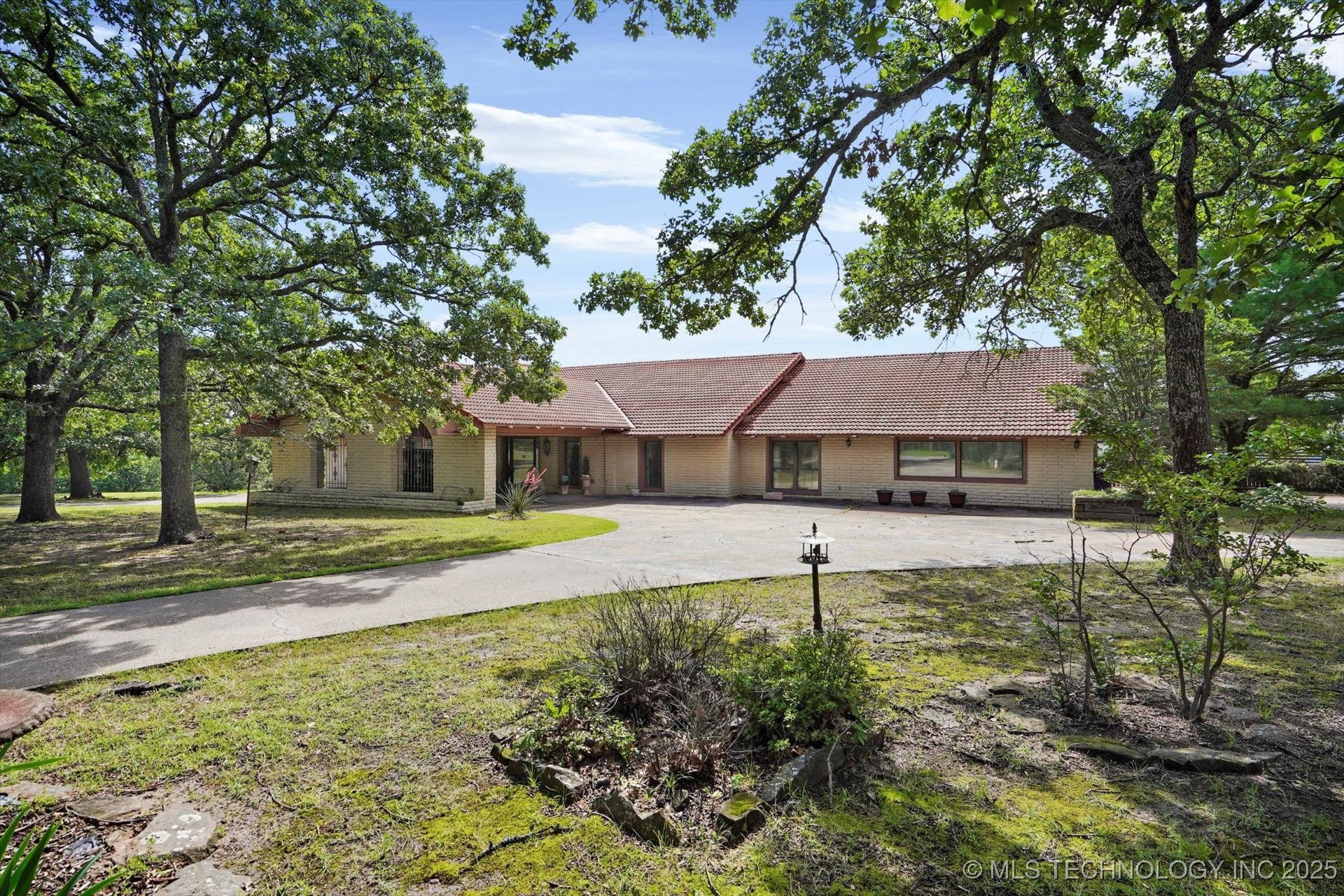 17331 S 174th Avenue E Bixby OK 74008