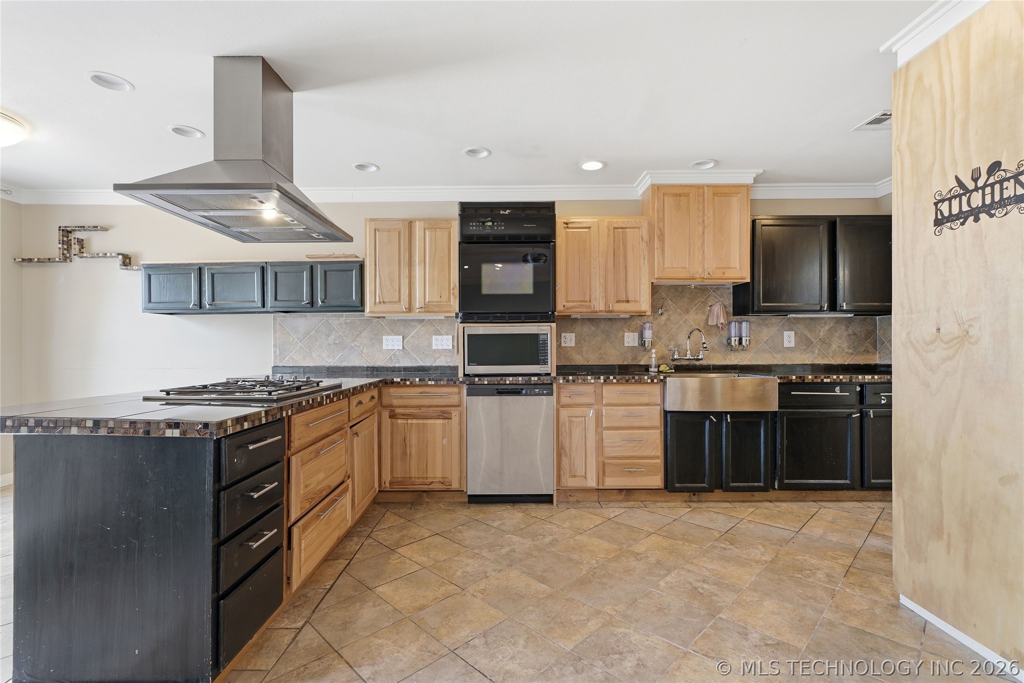 3226 N 2nd Place Broken Arrow OK 74012