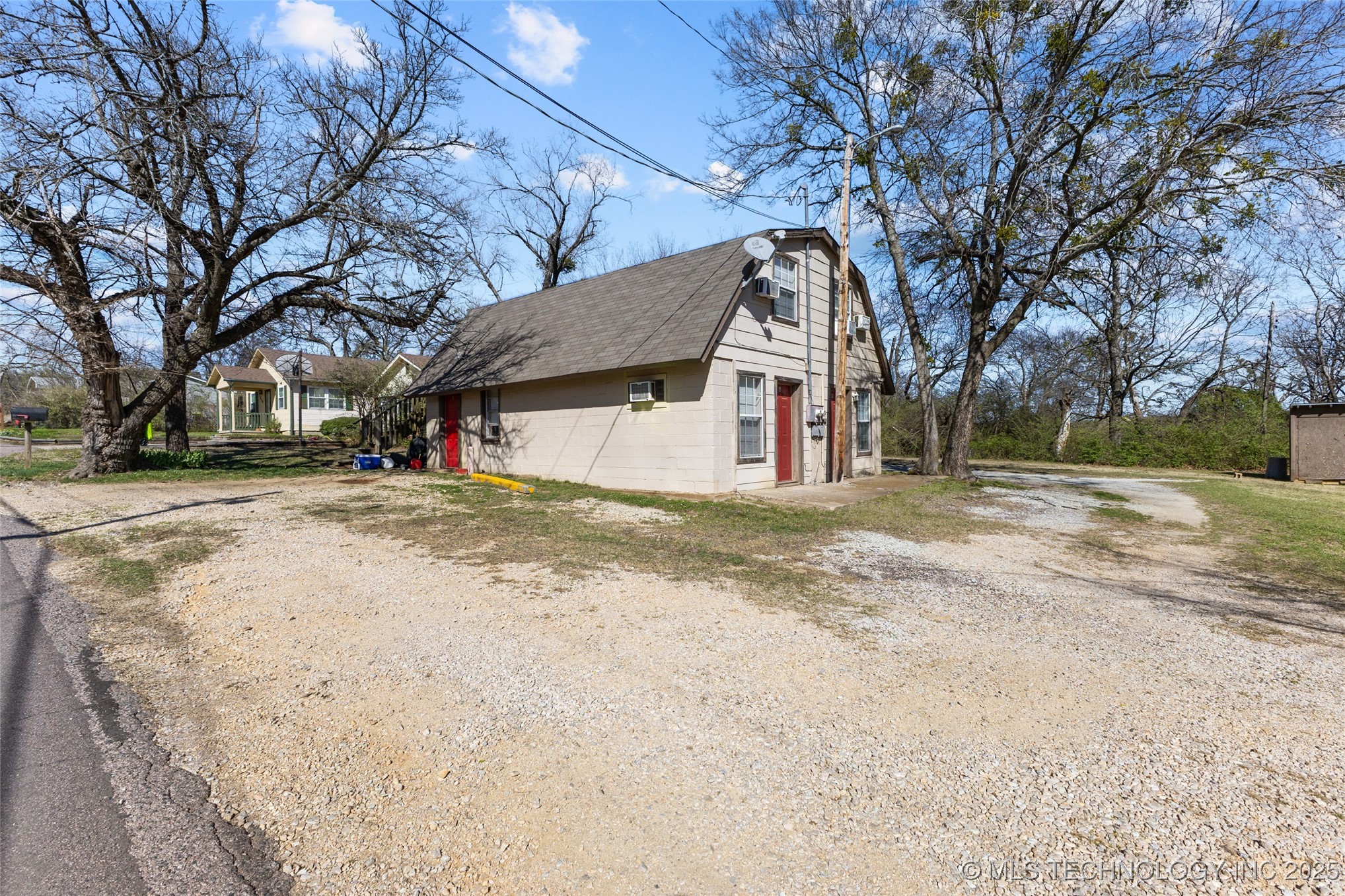 814 S Highland Ada OK 74820