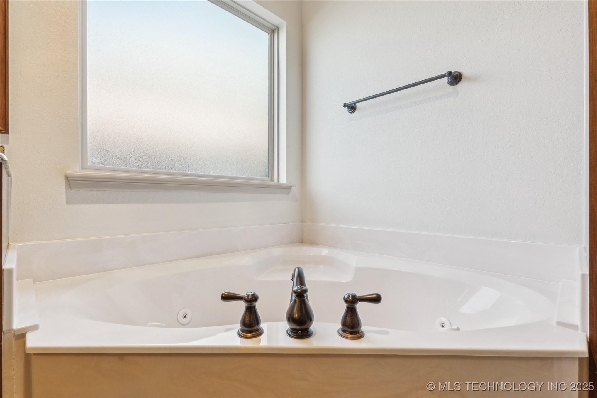 1312 S Desert Palm Lane Broken Arrow OK 74012