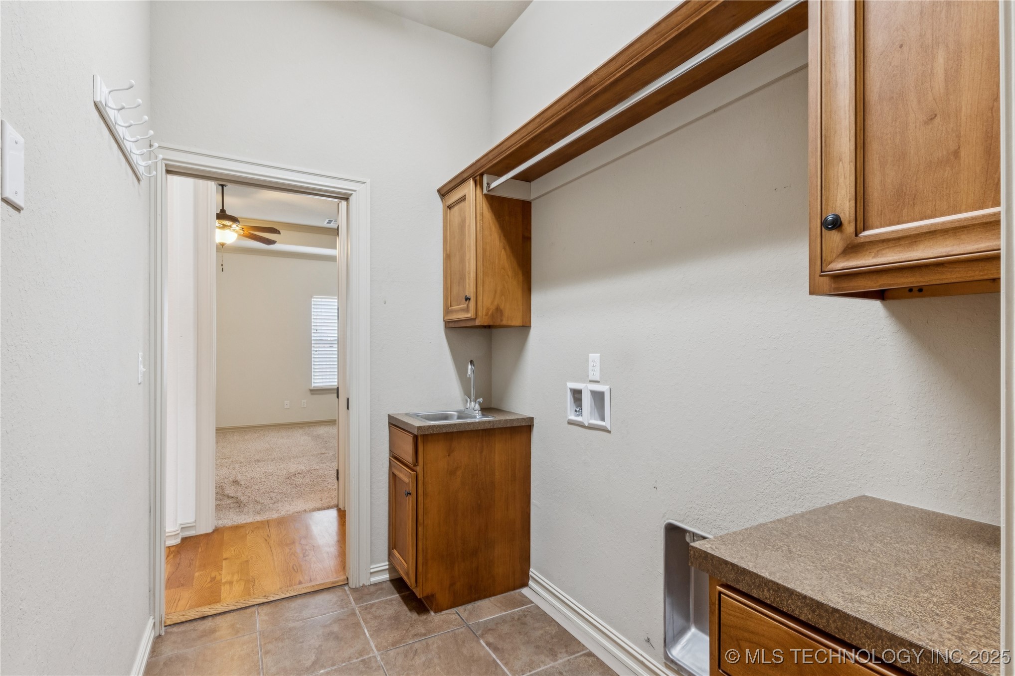 1312 S Desert Palm Lane Broken Arrow OK 74012