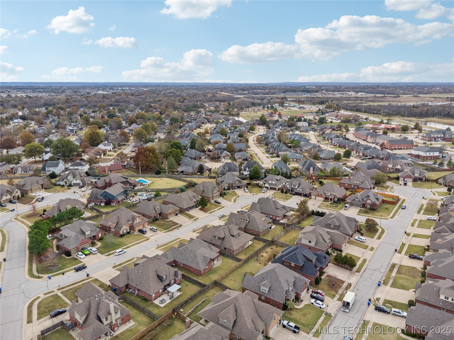 1312 S Desert Palm Lane Broken Arrow OK 74012