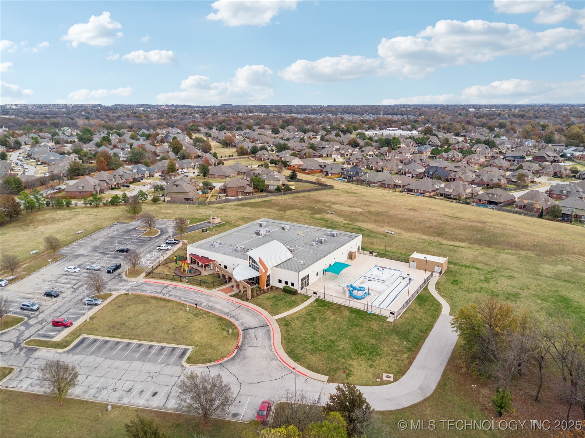 1312 S Desert Palm Lane Broken Arrow OK 74012