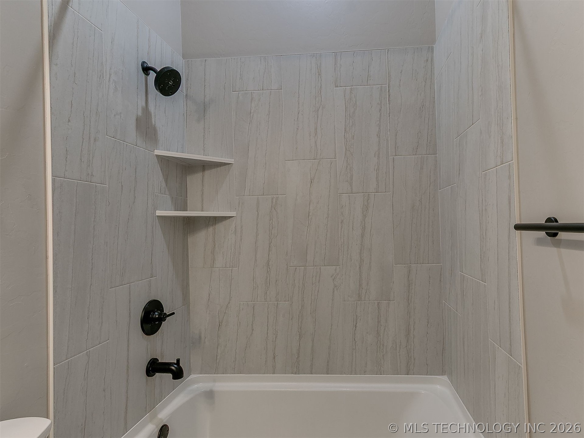 17301 Winding Creek Newalla OK 74857