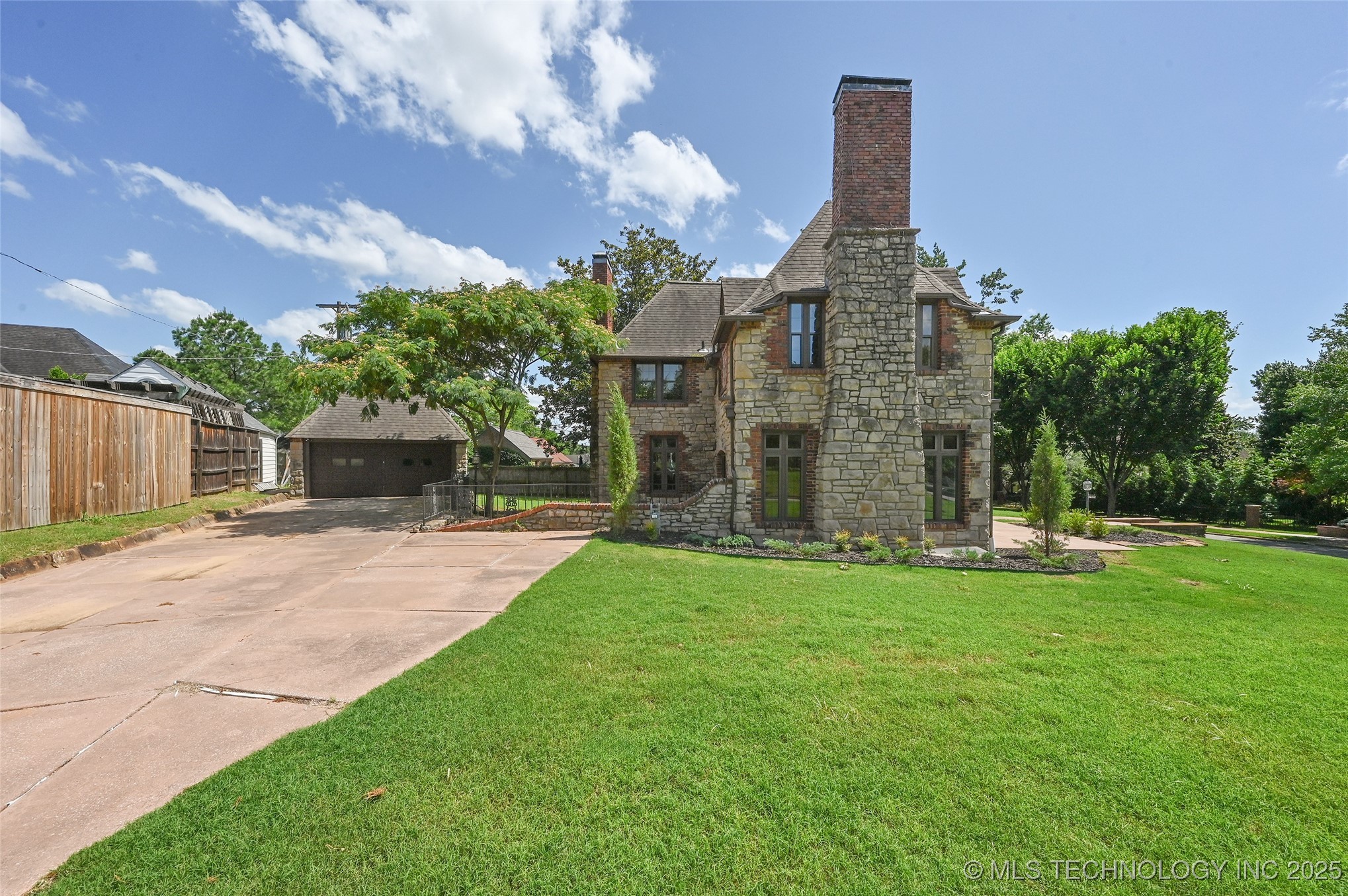 2605 S St Louis Avenue Tulsa OK 74114