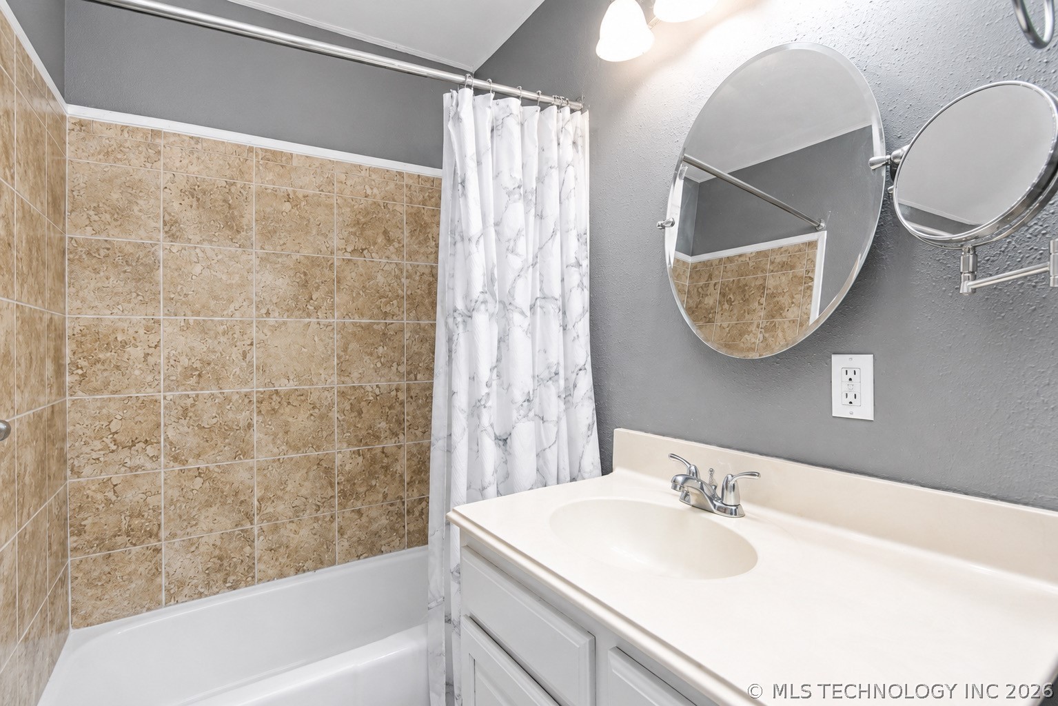 44 Lakeshore Drive Adair OK 74330