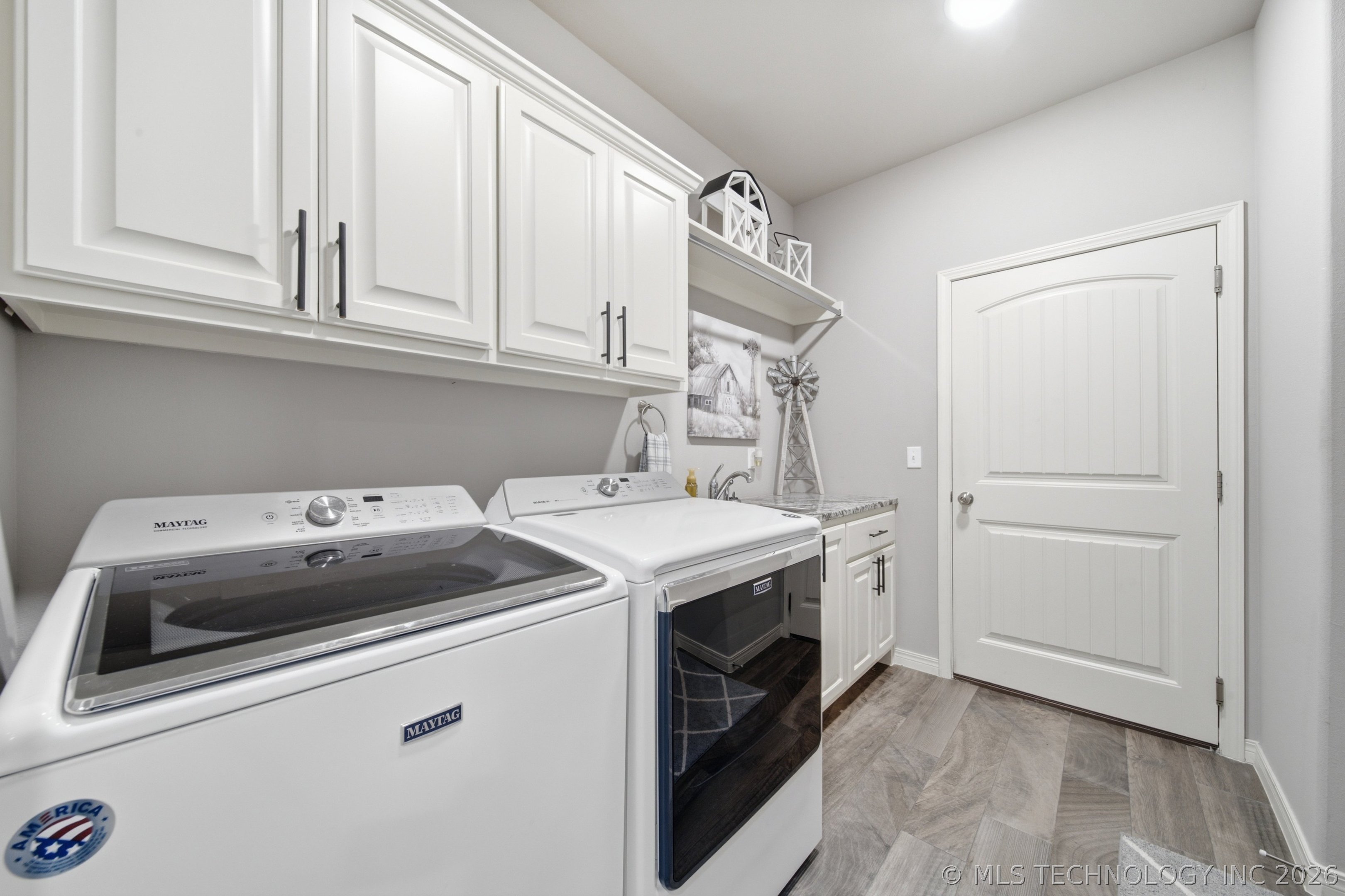 205 N Phillips Street Skiatook OK 74070