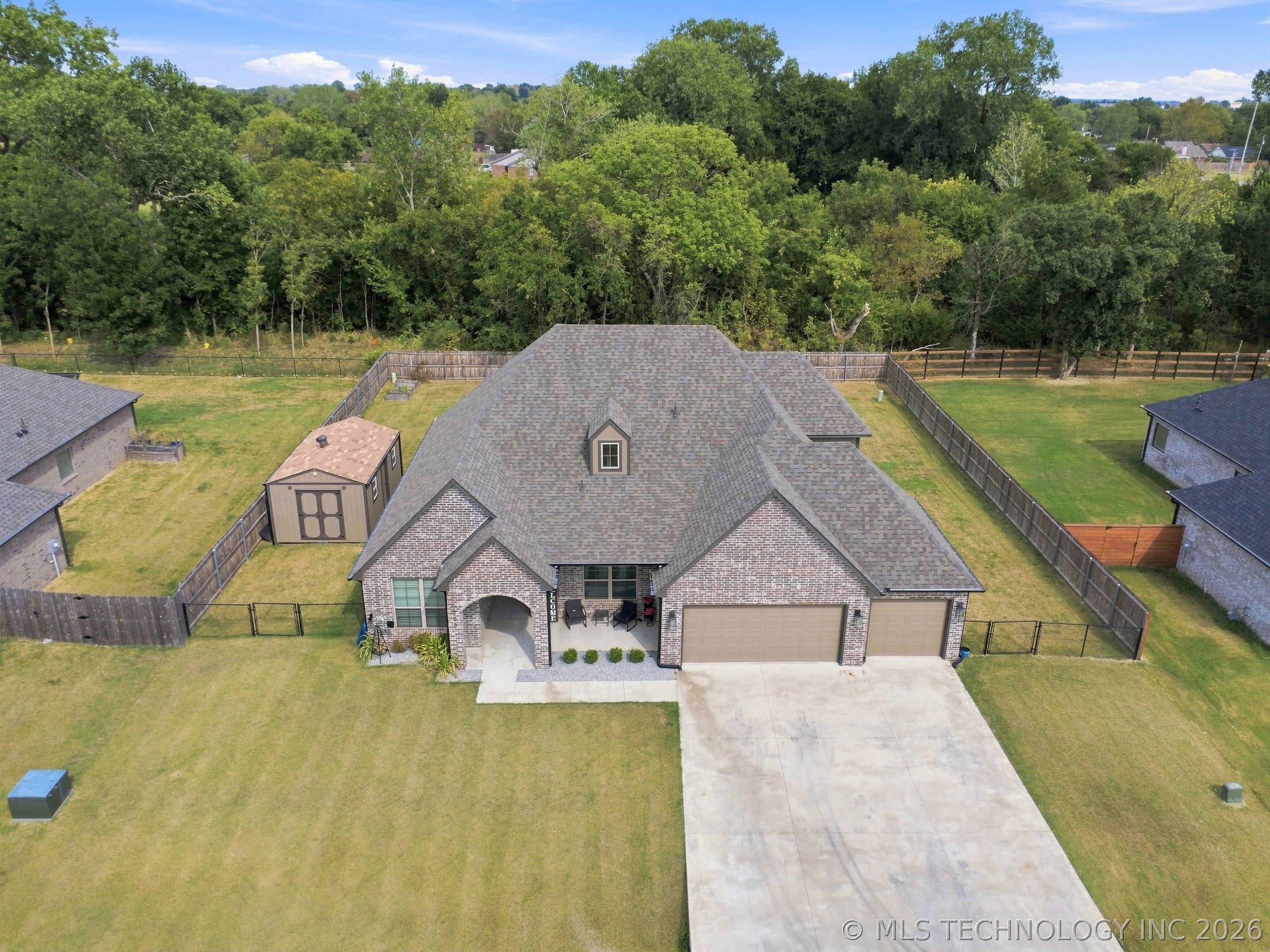 205 N Phillips Street Skiatook OK 74070