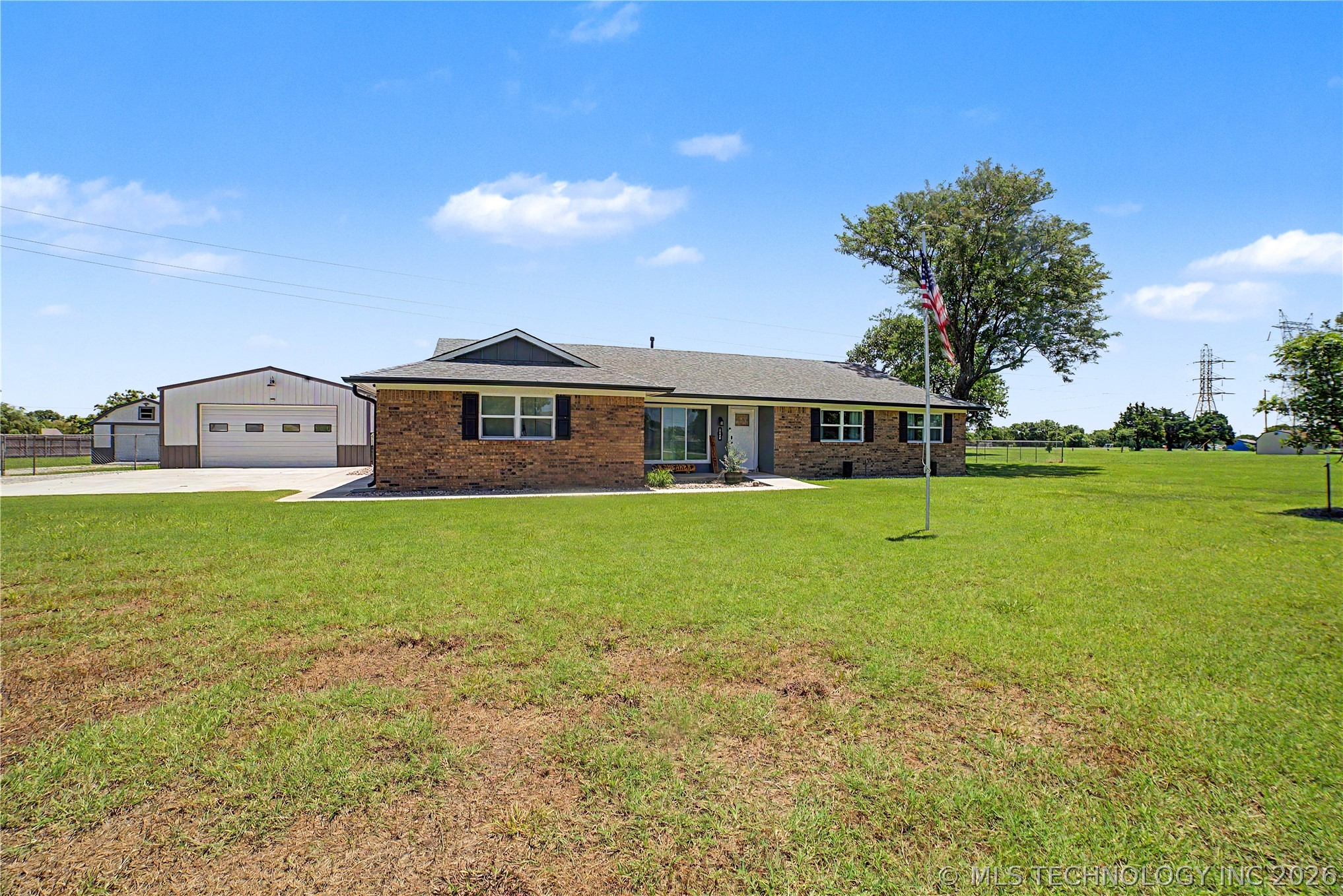 1120 S Sequoyah Drive Oologah OK 74053