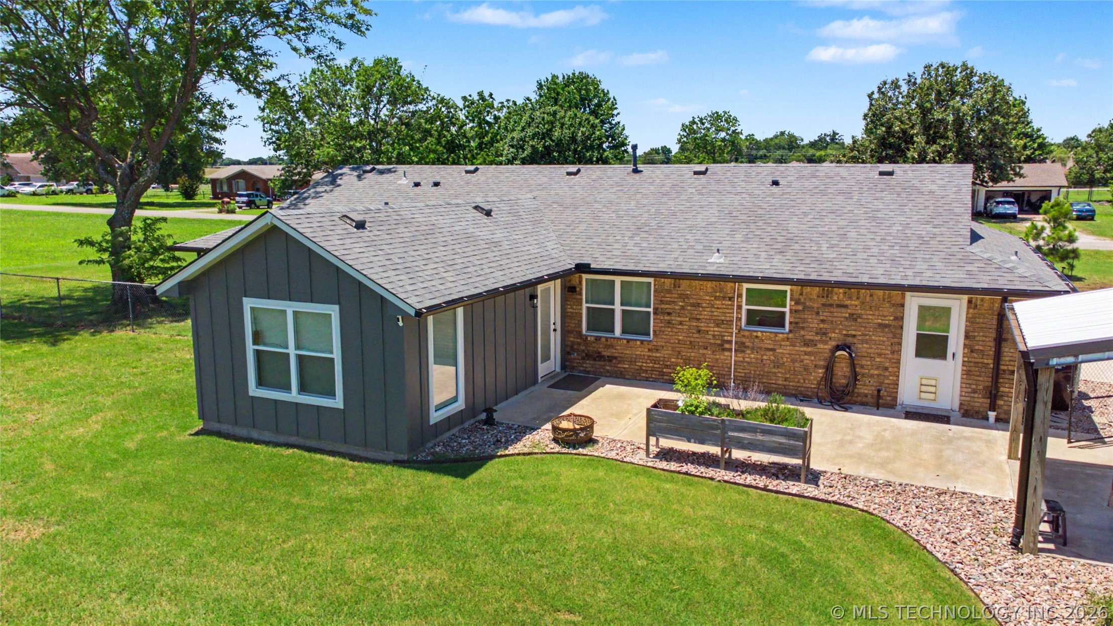 1120 S Sequoyah Drive Oologah OK 74053
