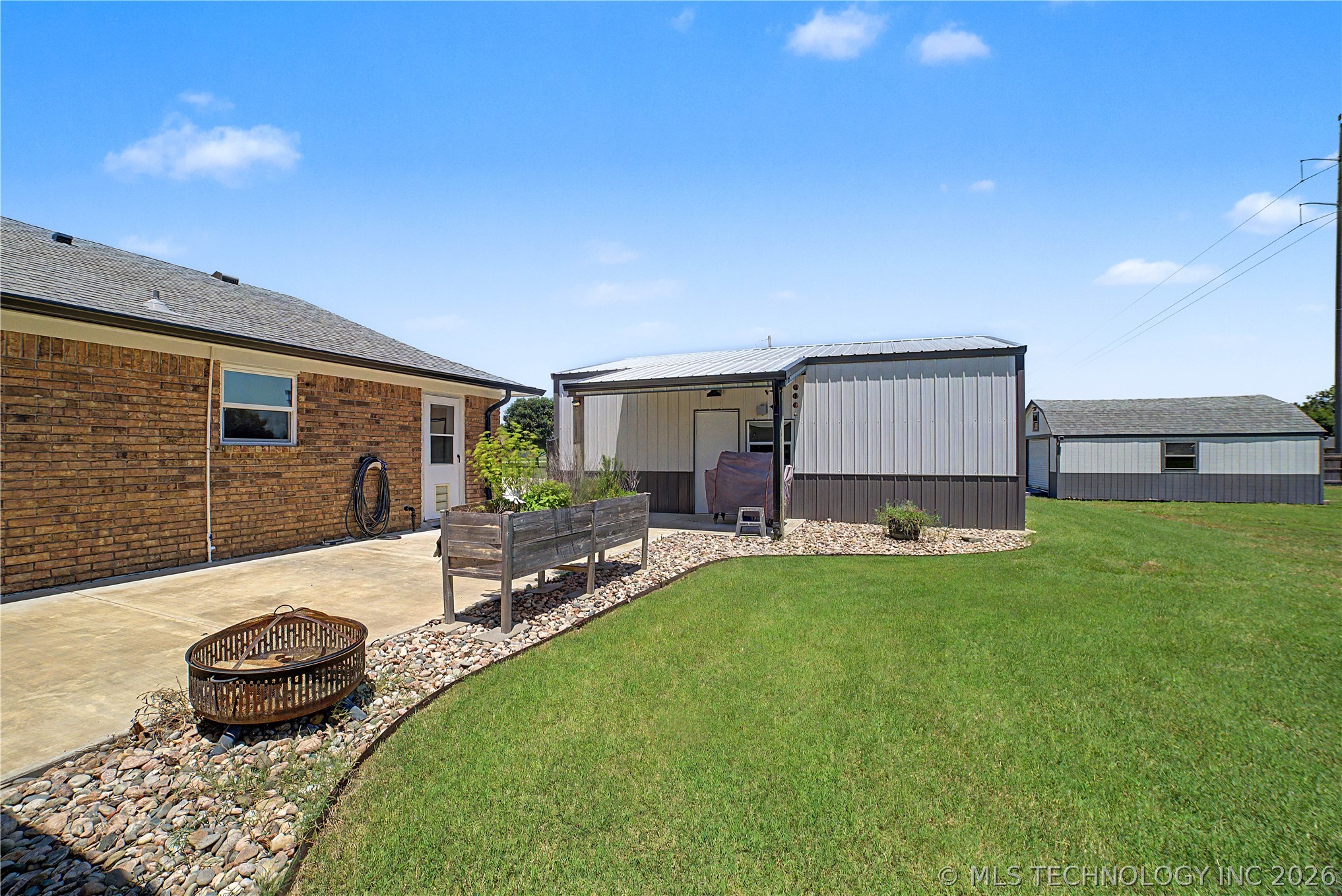1120 S Sequoyah Drive Oologah OK 74053