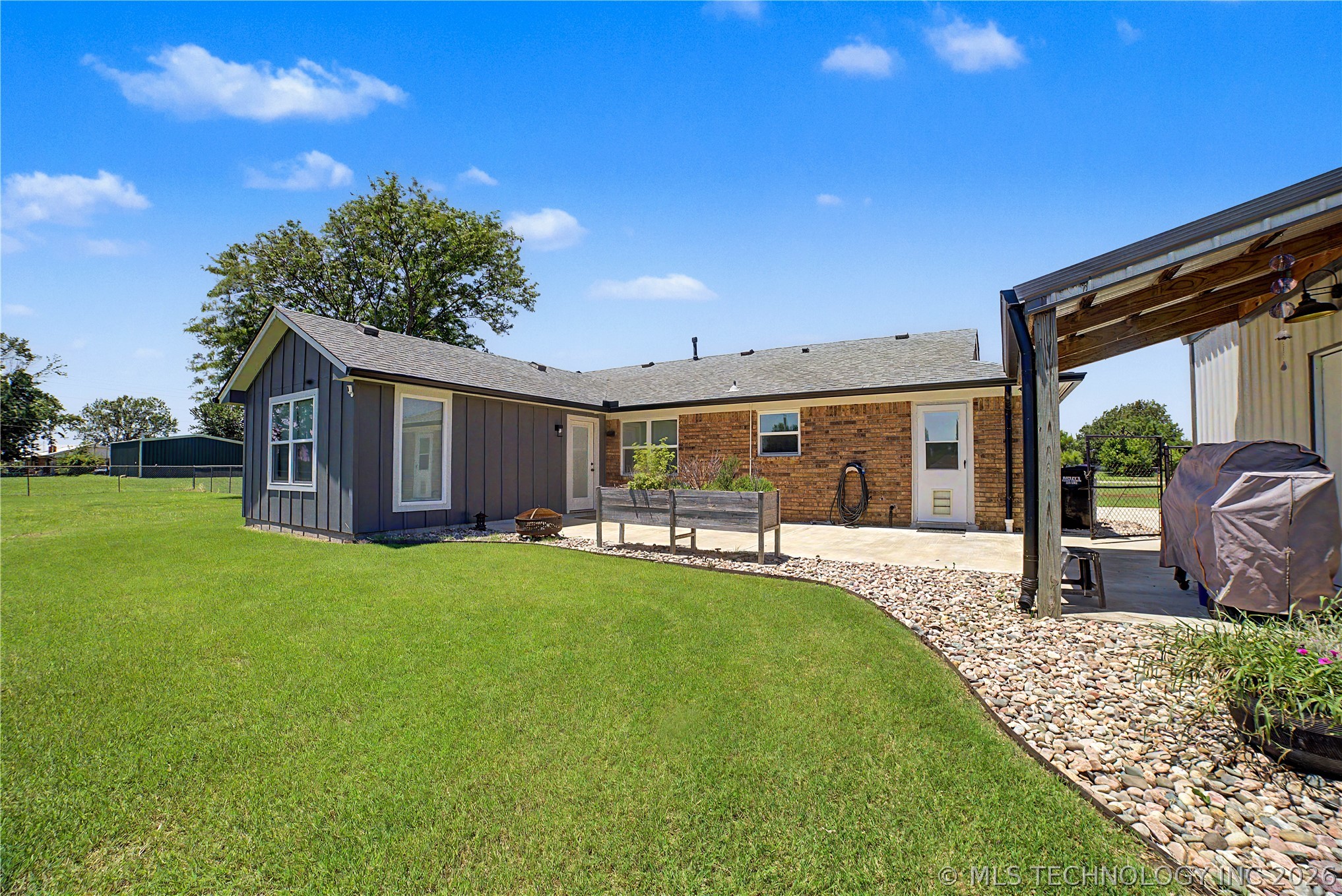 1120 S Sequoyah Drive Oologah OK 74053