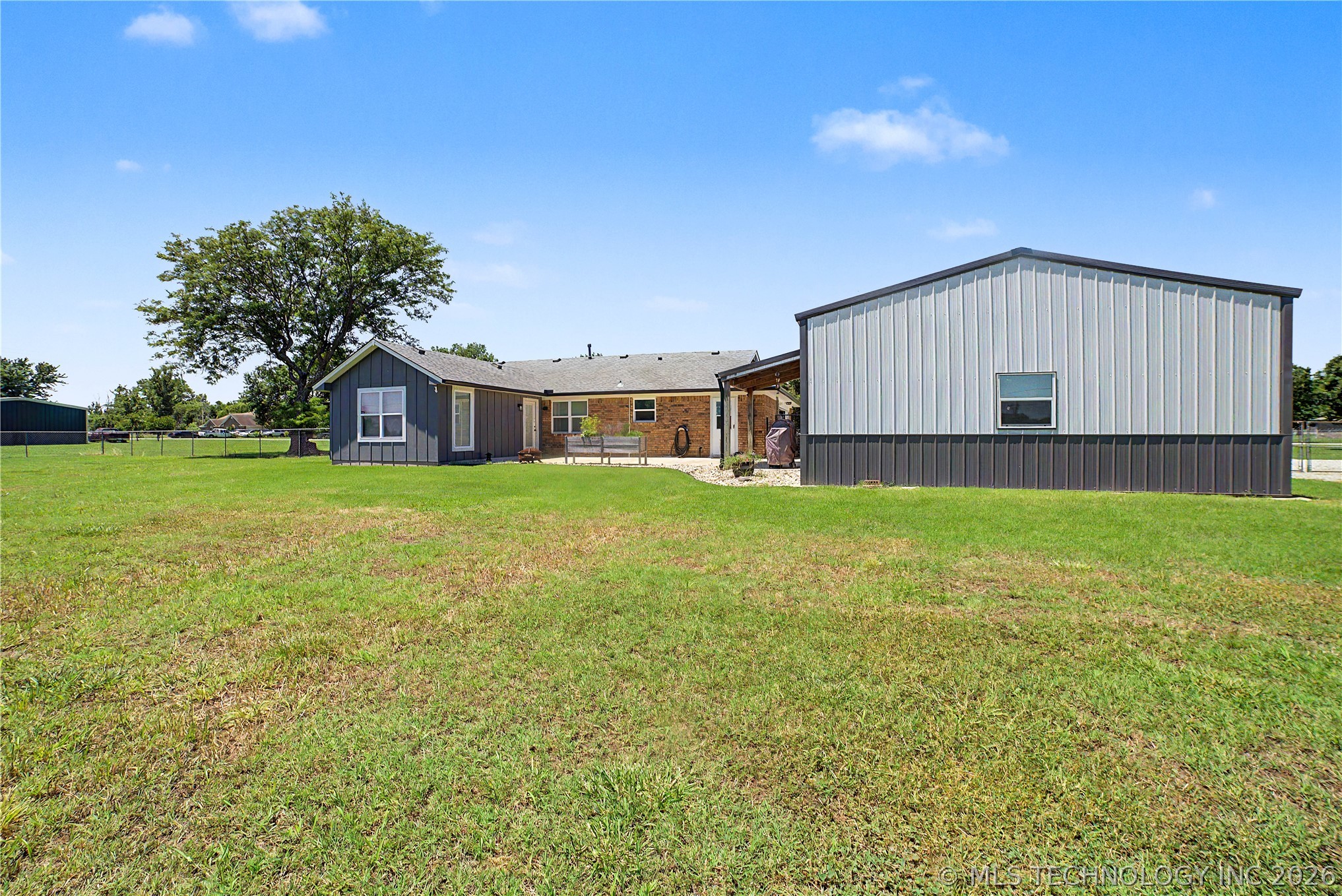 1120 S Sequoyah Drive Oologah OK 74053