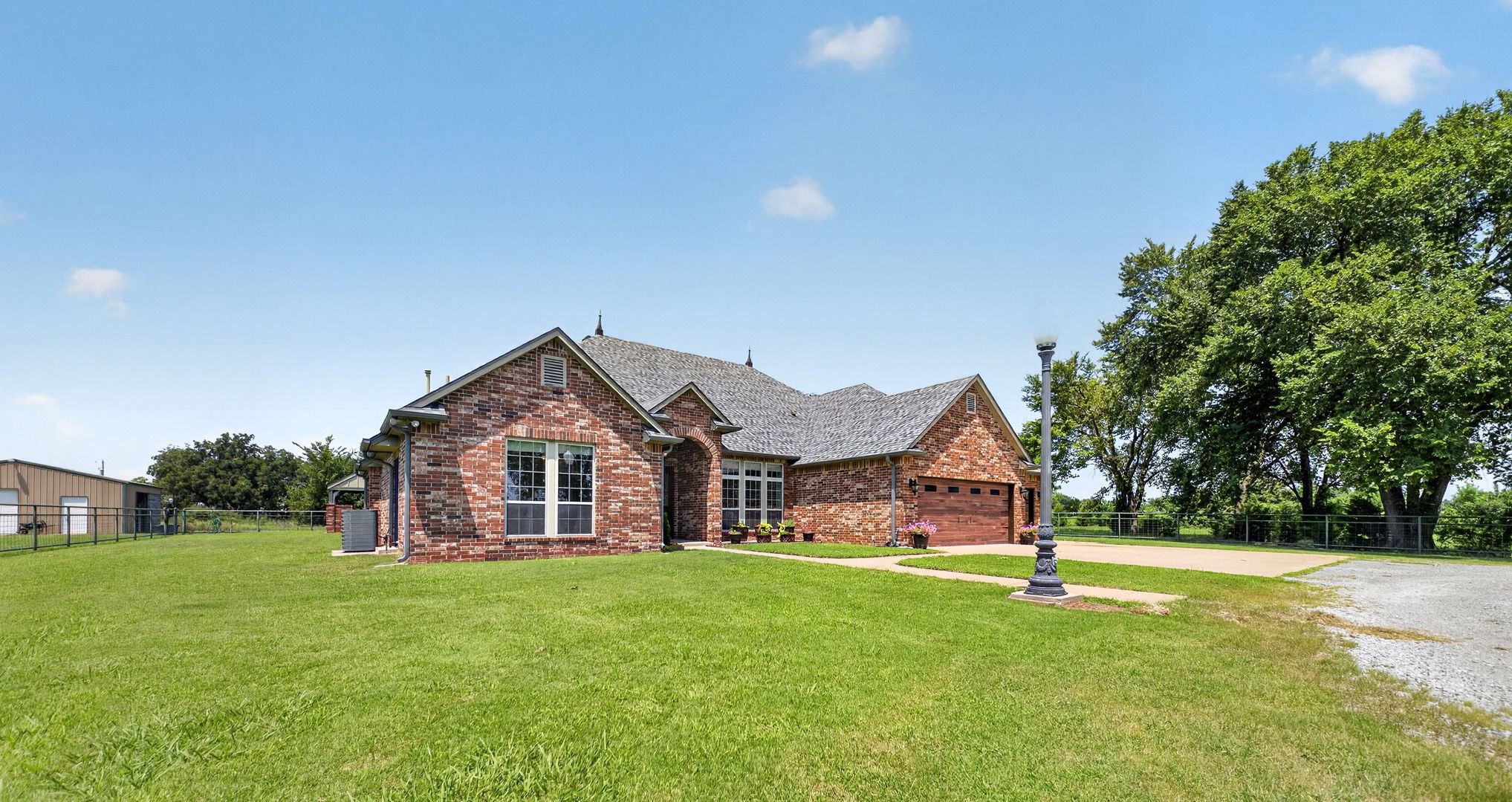 9728 S 431 Road Chouteau OK 74337