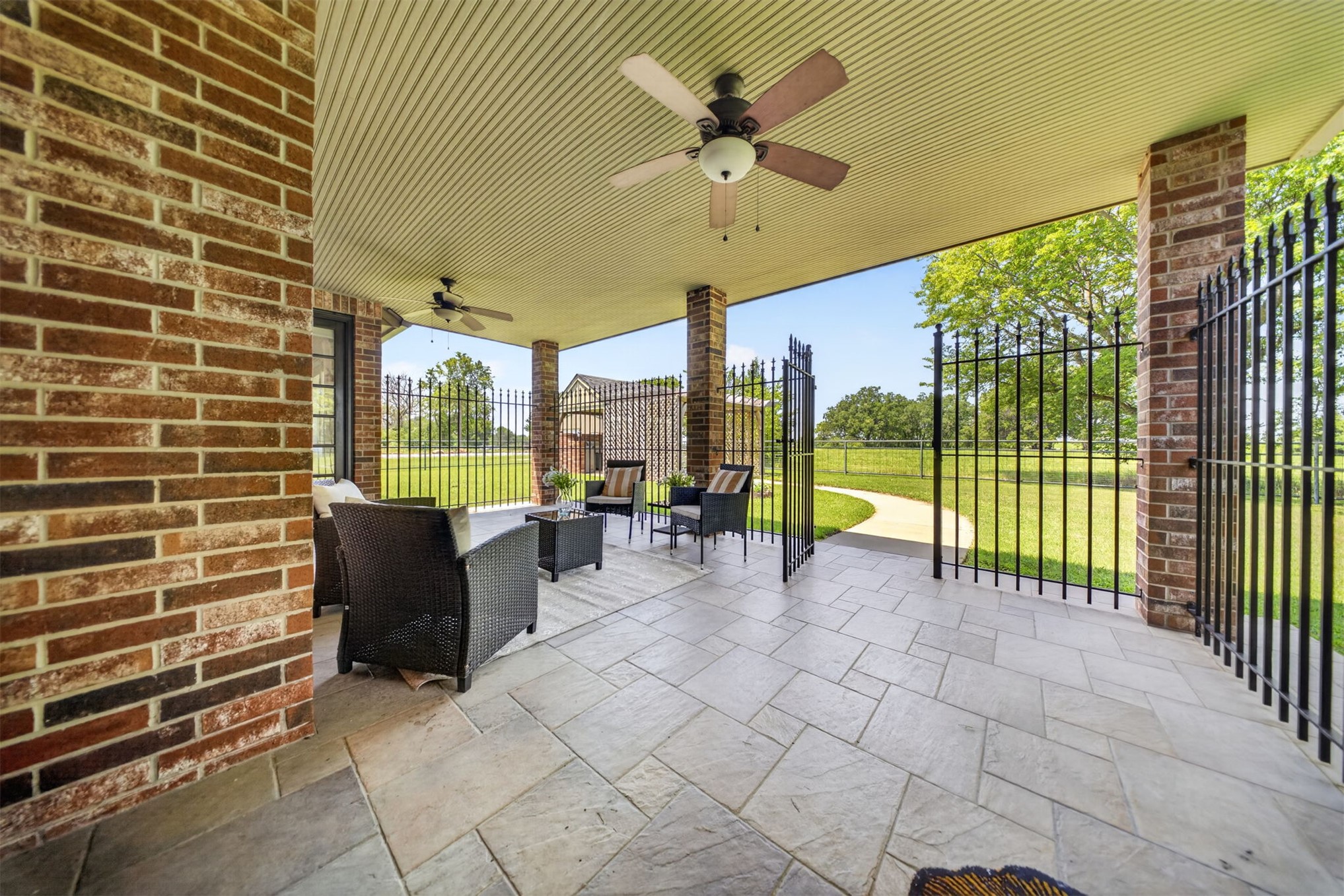 9728 S 431 Road Chouteau OK 74337