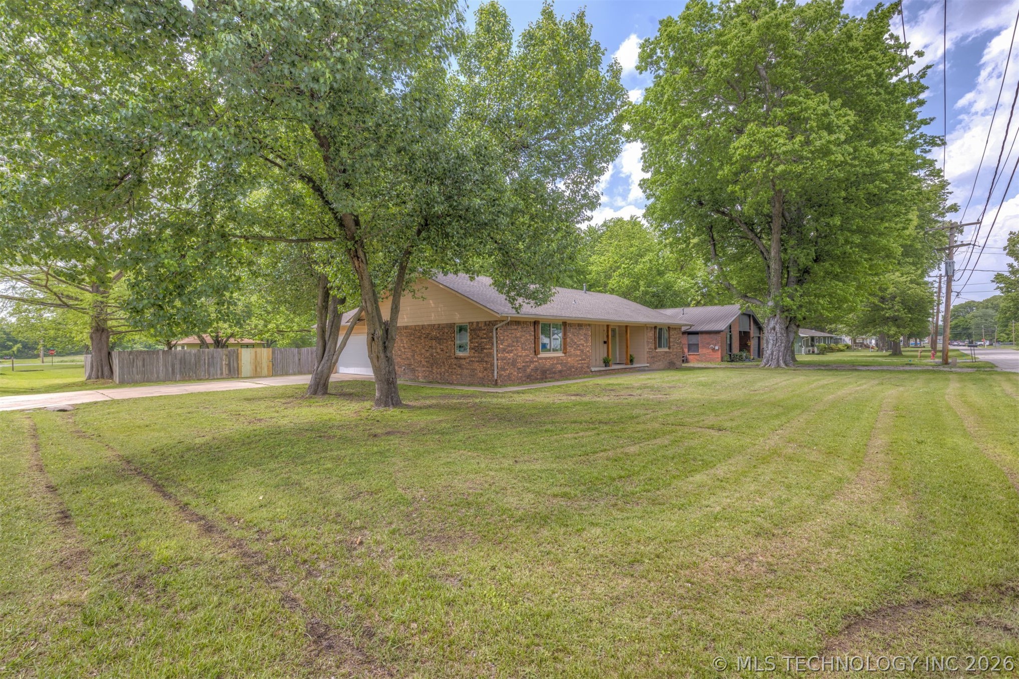 912 S Garfield Avenue Wagoner OK 74467