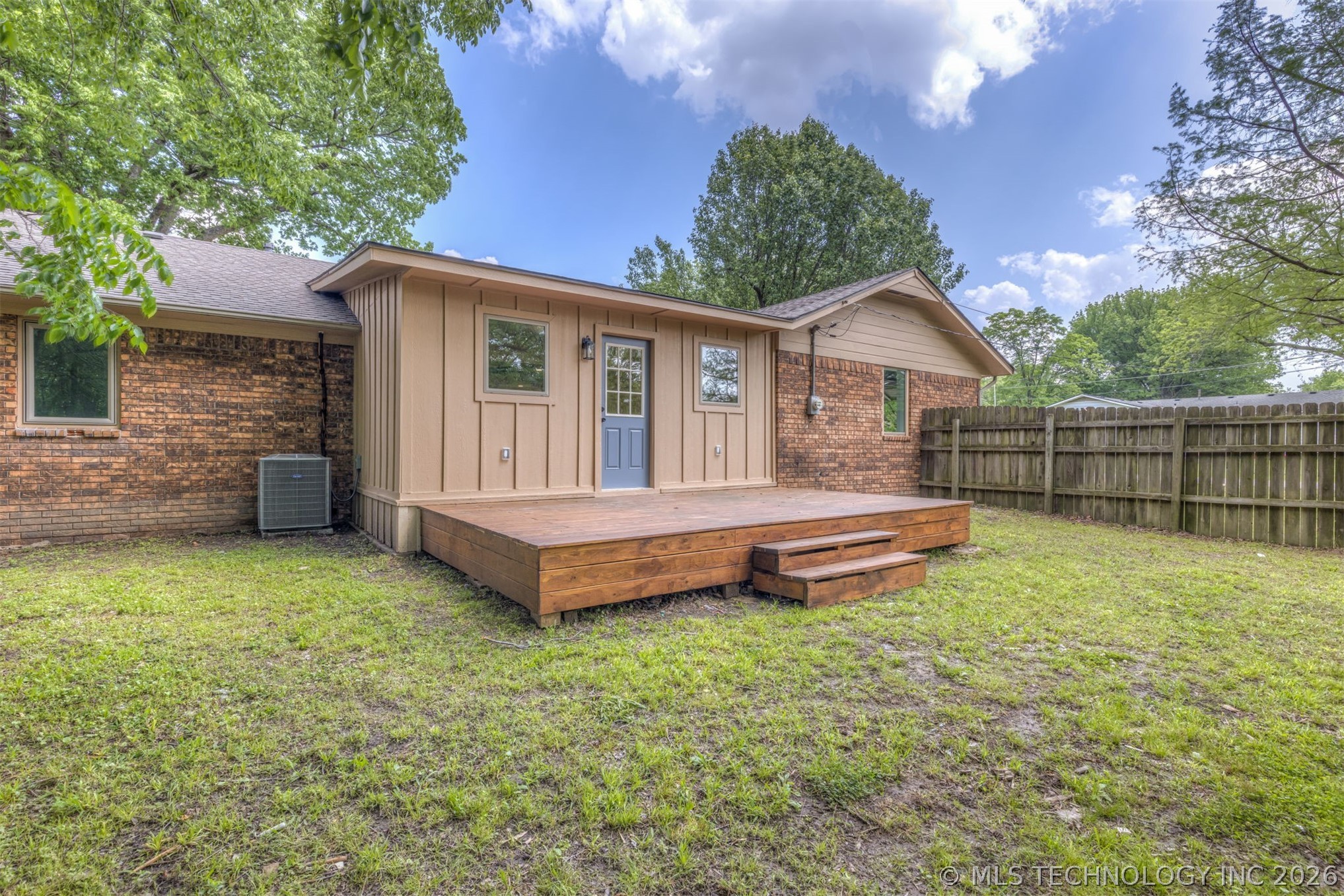 912 S Garfield Avenue Wagoner OK 74467
