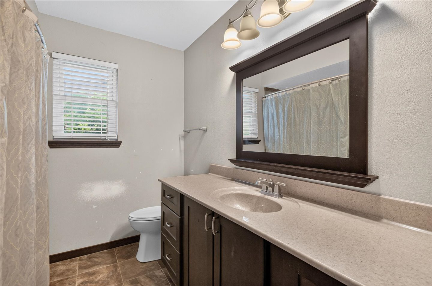 4901 Rolling Meadows Road Bartlesville OK 74006