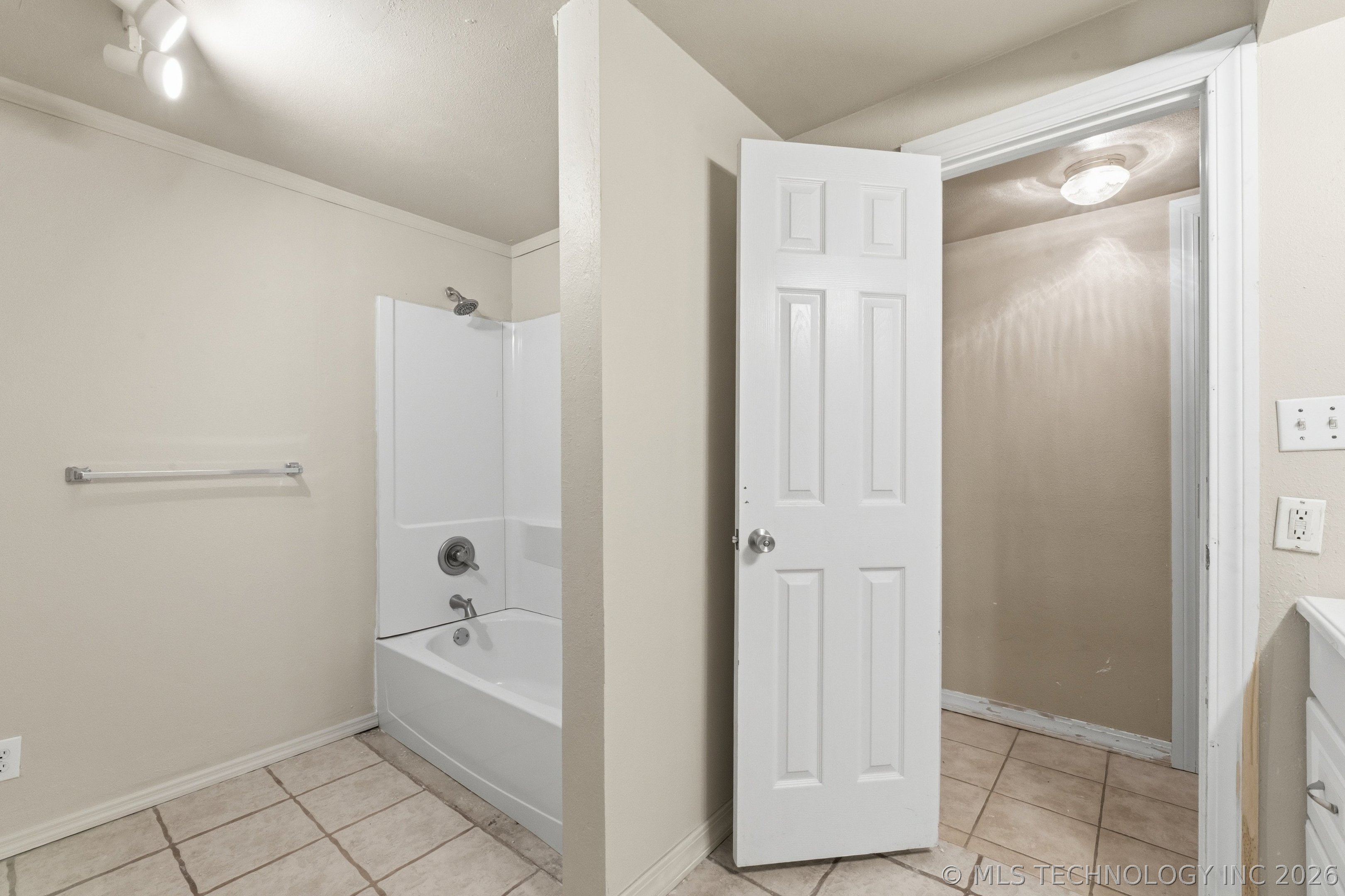 13685 E Crestview Drive Claremore OK 74019