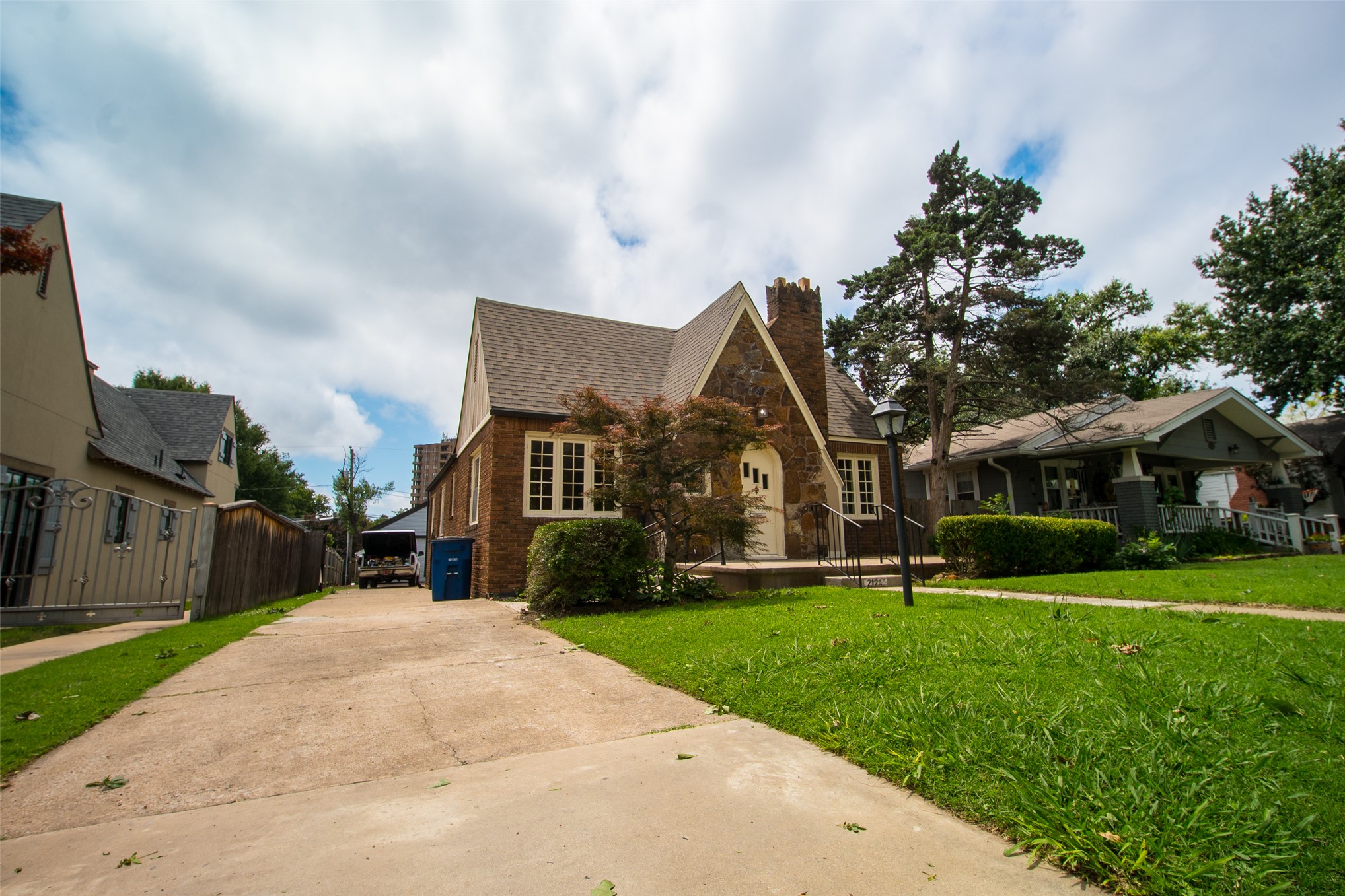 2124 E 19th Street Tulsa OK 74104
