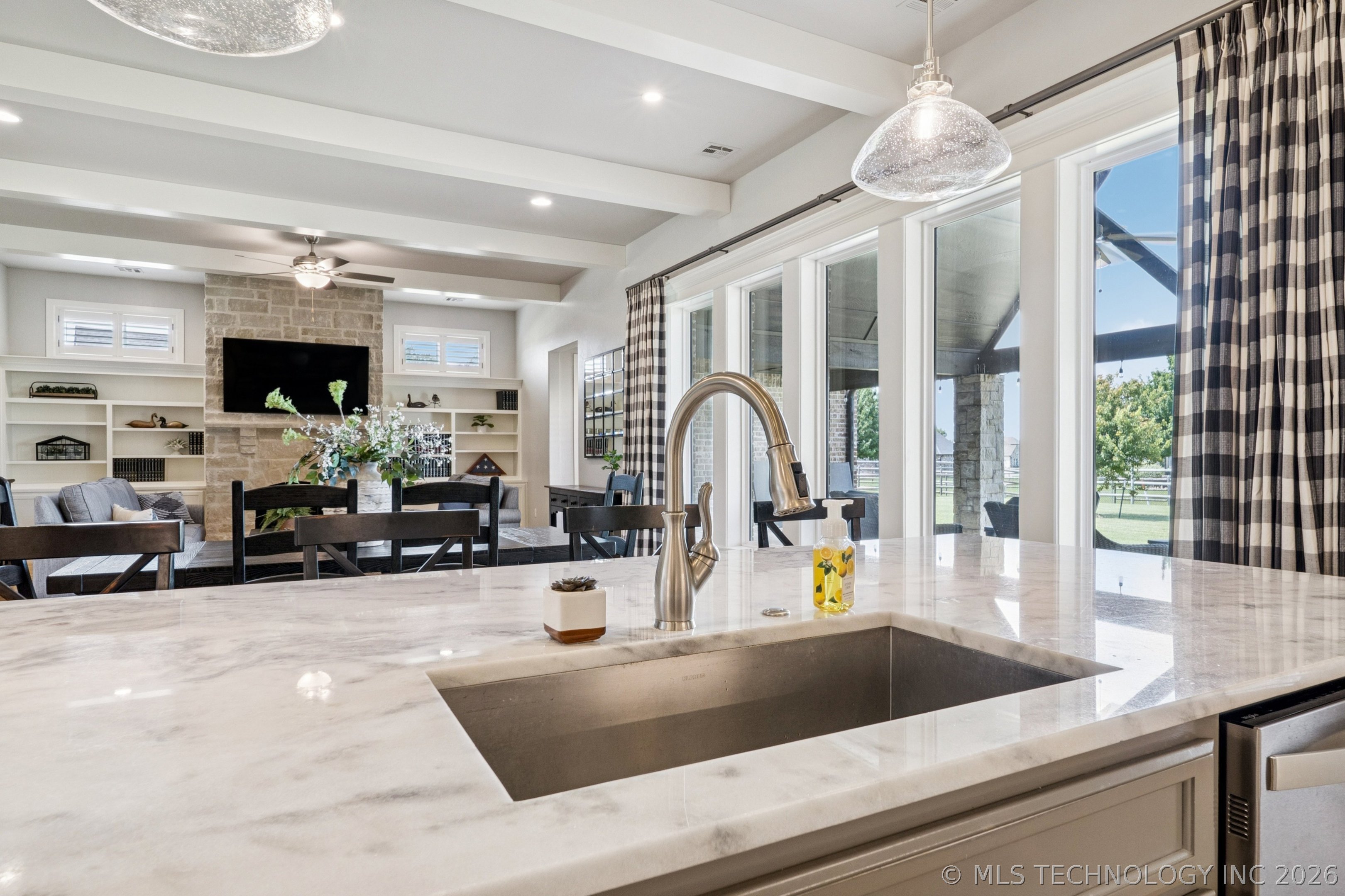 6270 N Creekwood Drive Owasso OK 74055