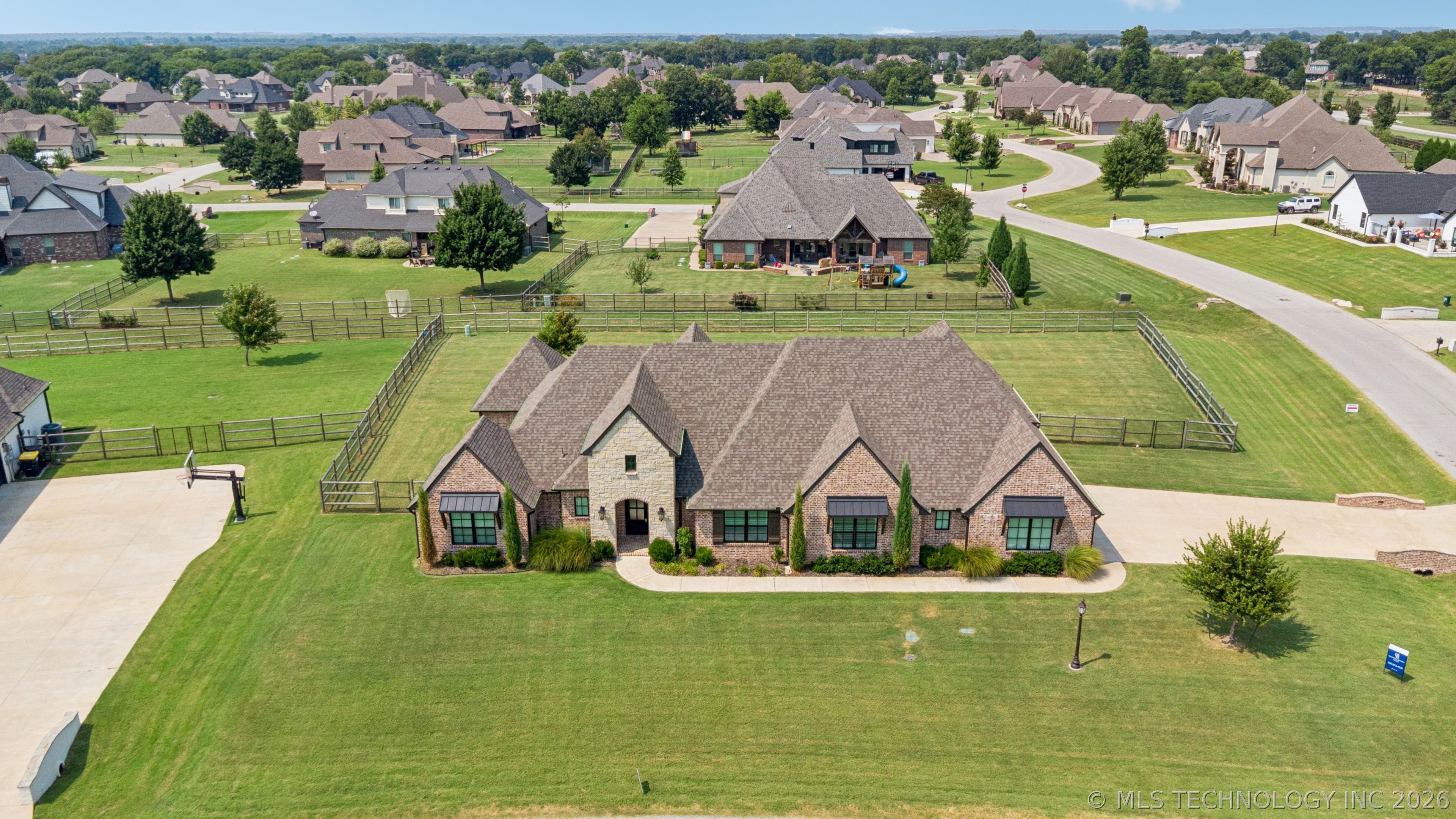 6270 N Creekwood Drive Owasso OK 74055