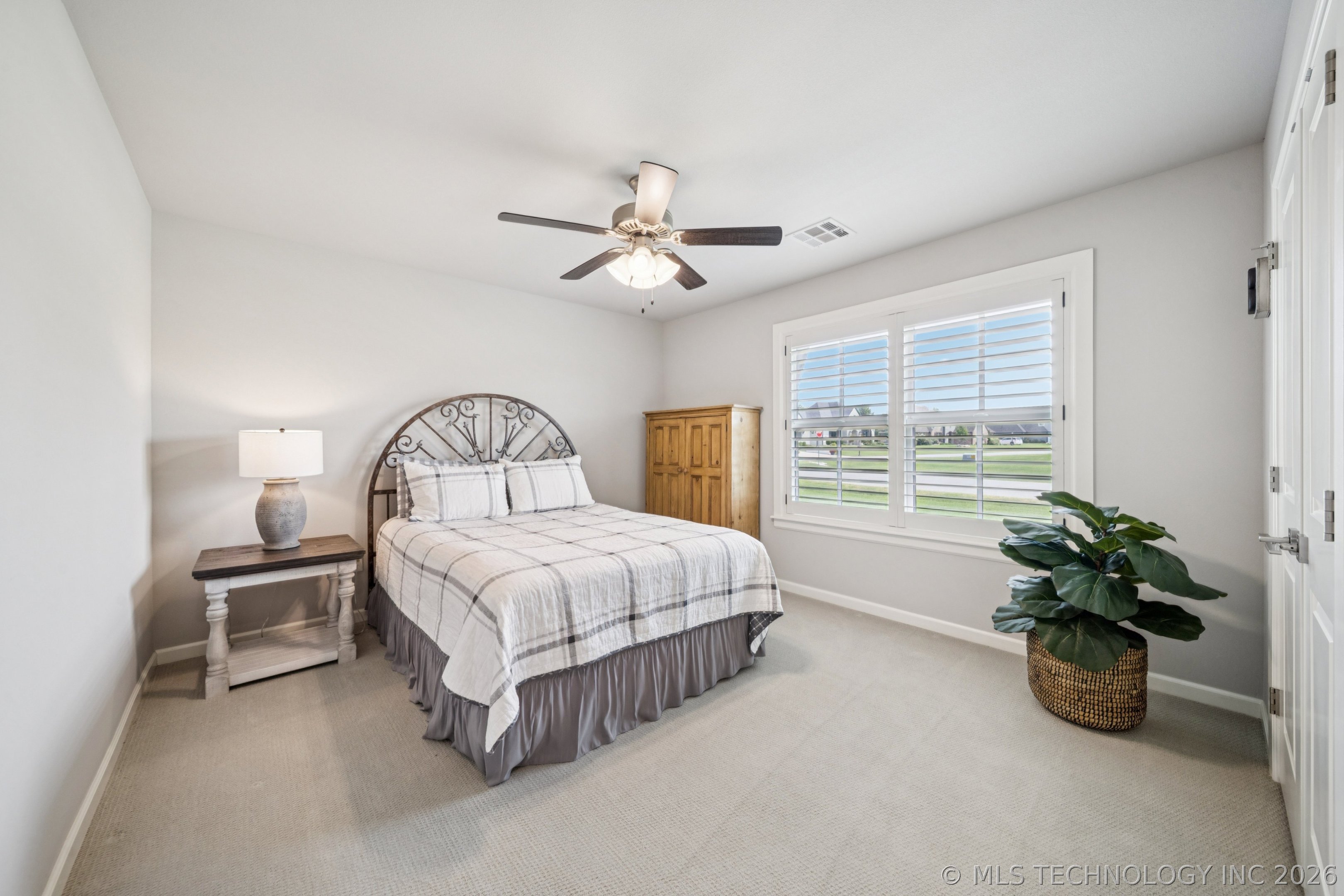 6270 N Creekwood Drive Owasso OK 74055