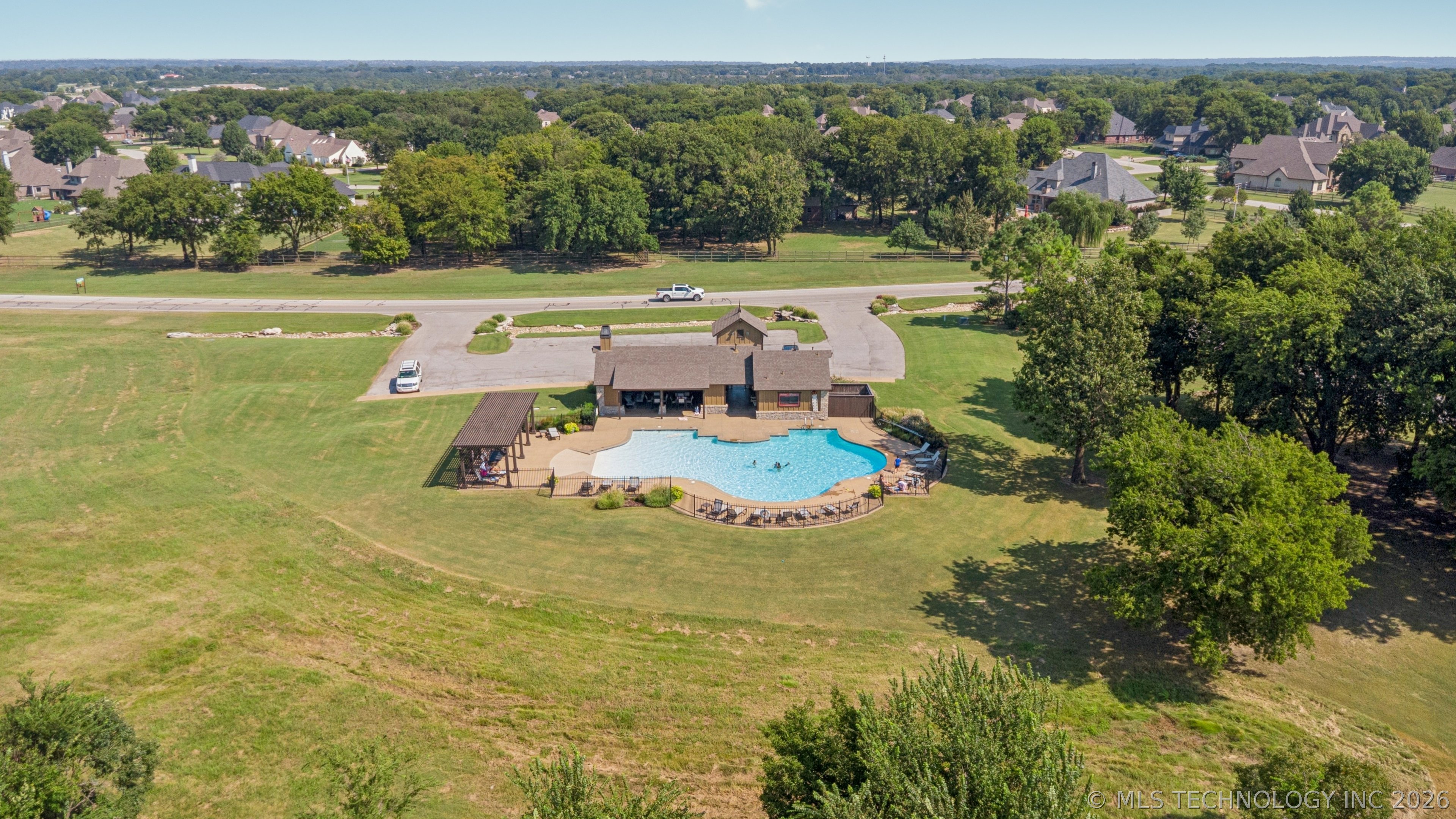 6270 N Creekwood Drive Owasso OK 74055