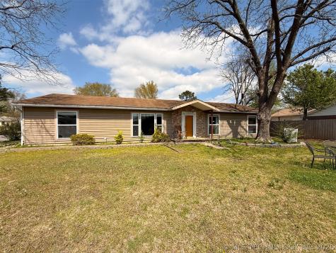 605 W Blair Avenue Wilburton OK 74578