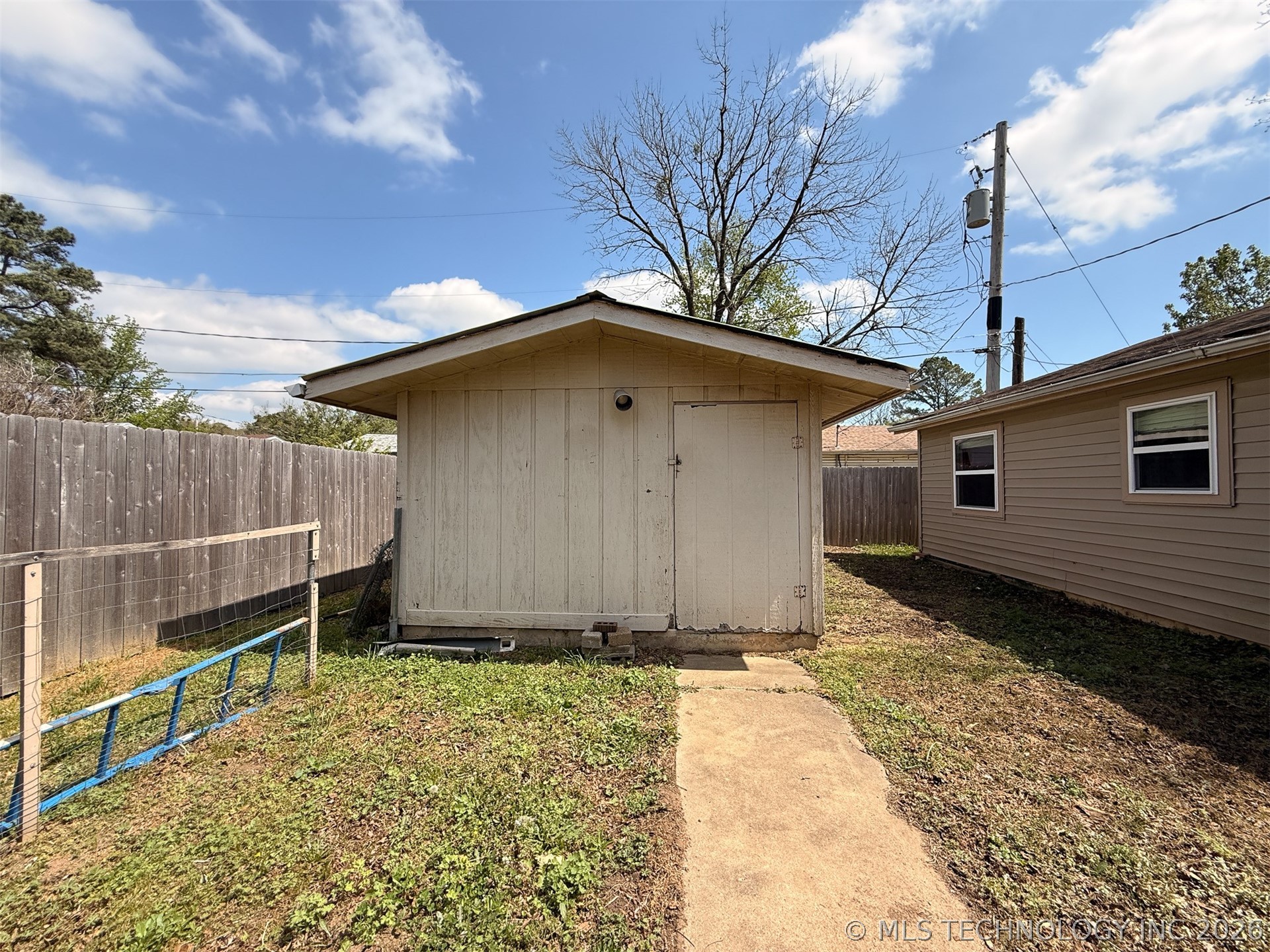 605 W Blair Avenue Wilburton OK 74578