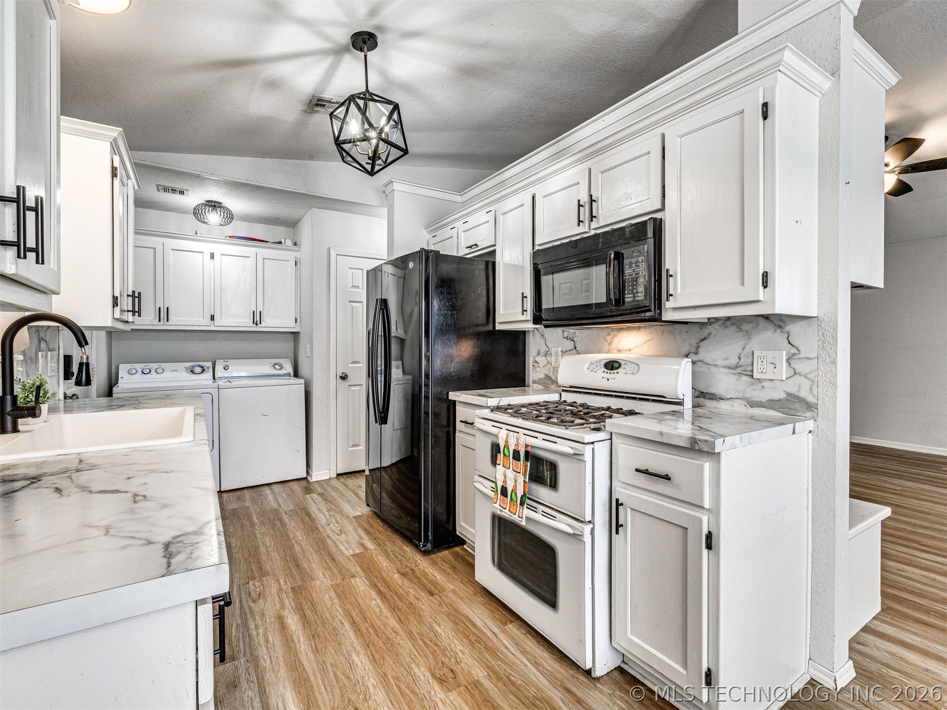 17 W Ross Avenue W Sapulpa OK 74066