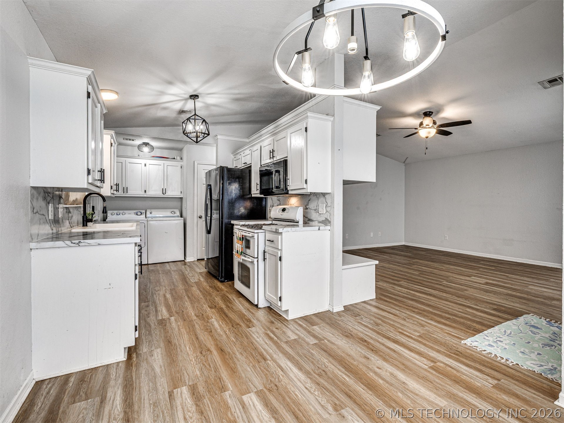 17 W Ross Avenue W Sapulpa OK 74066