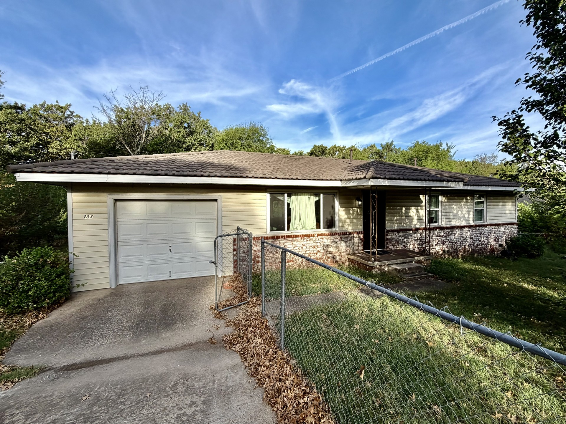 133 W Oak Hill Circle E Tahlequah OK 74464