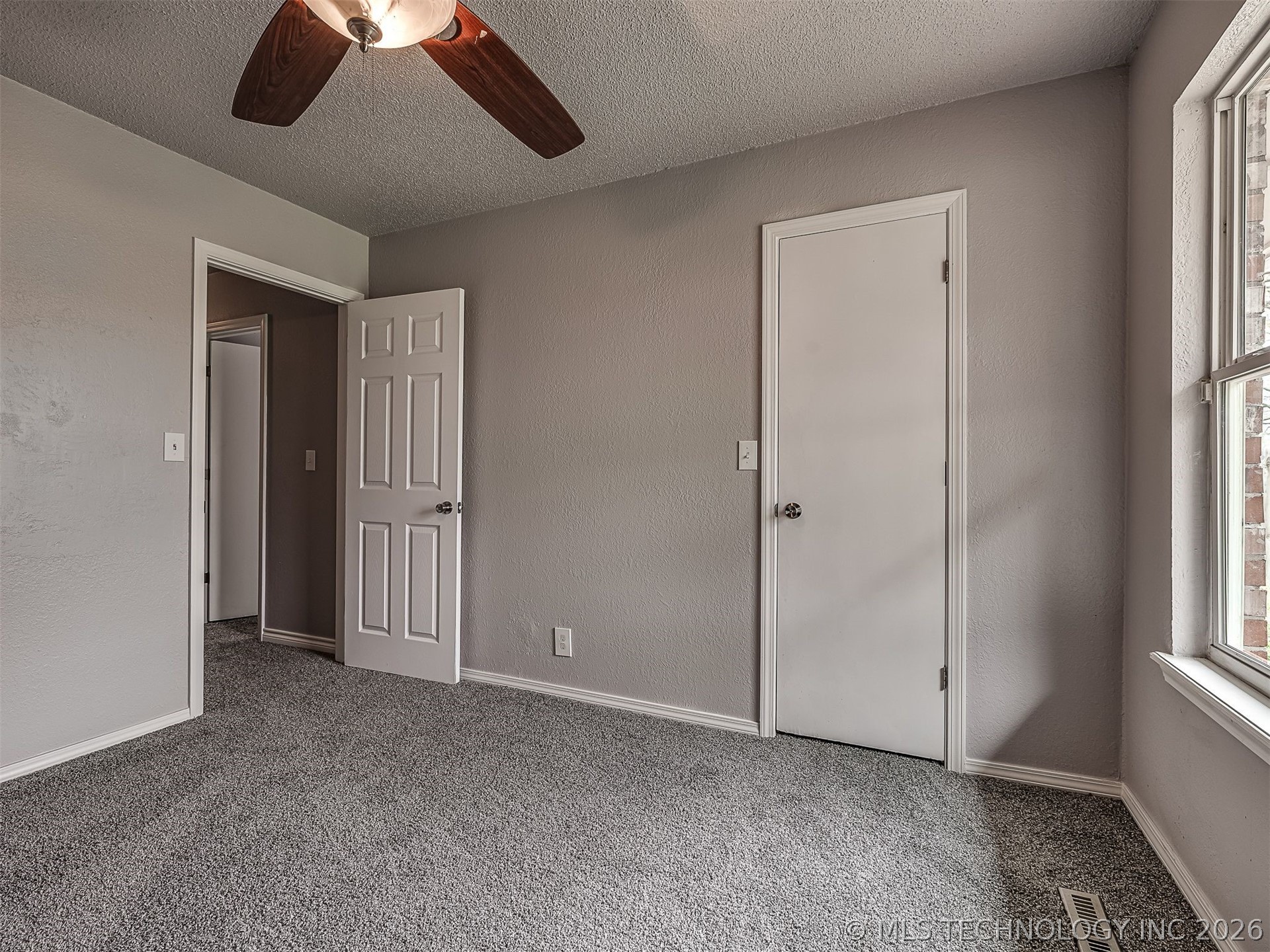 8960 E 16th Place Tulsa OK 74112