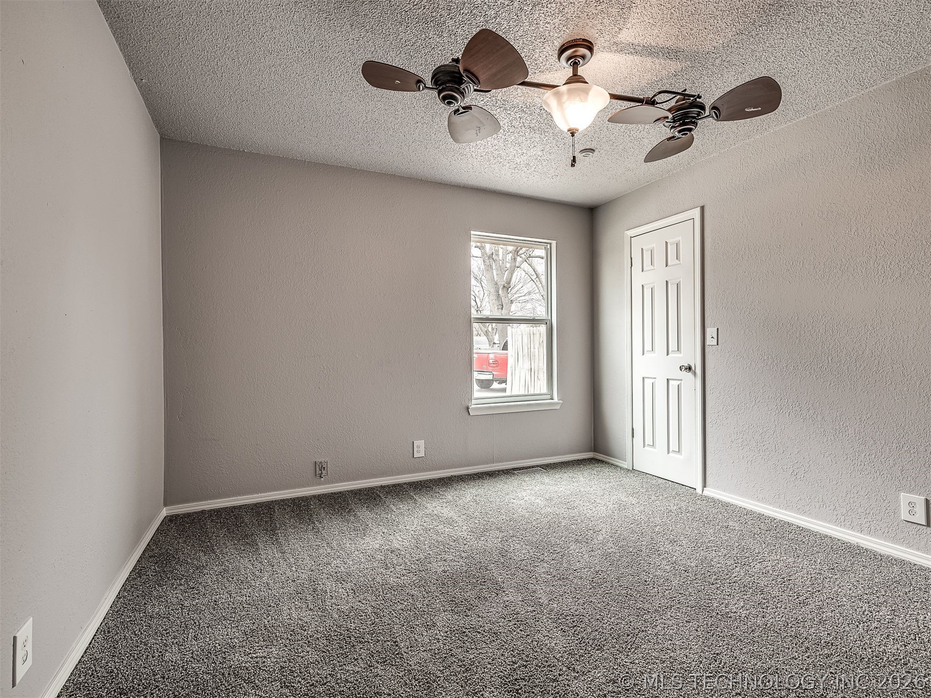 8960 E 16th Place Tulsa OK 74112