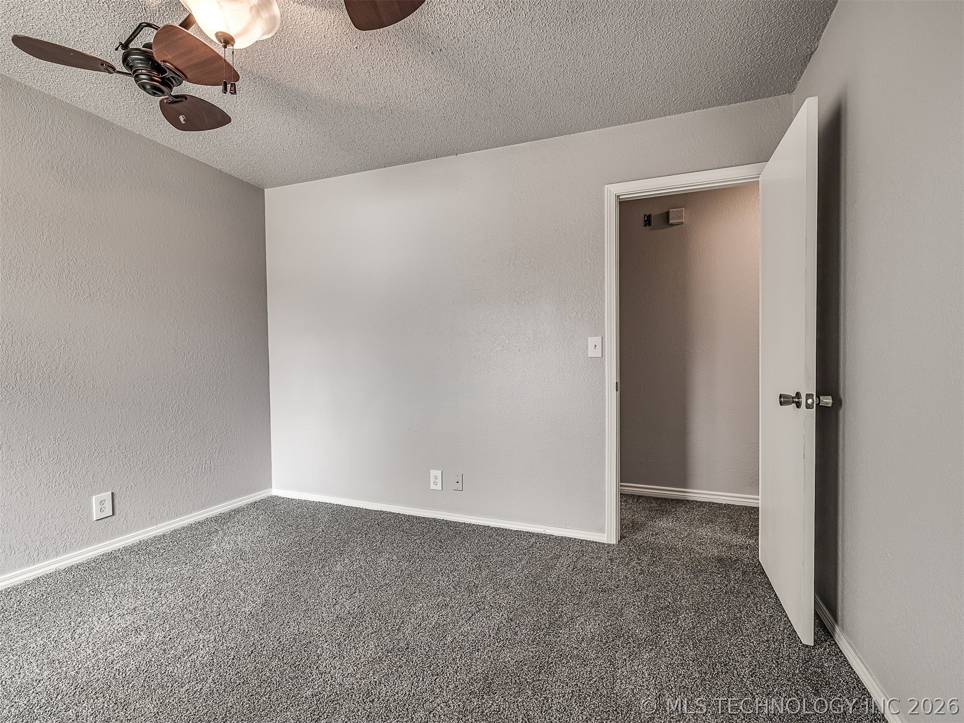 8960 E 16th Place Tulsa OK 74112