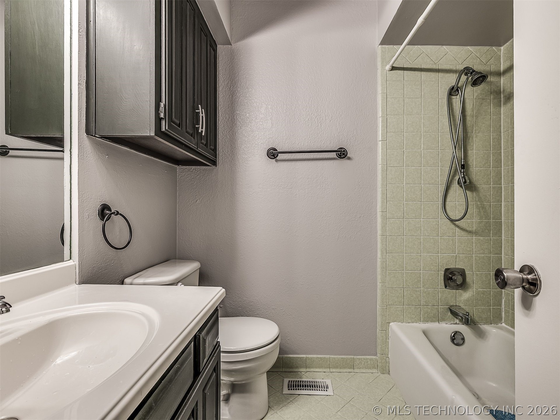 8960 E 16th Place Tulsa OK 74112
