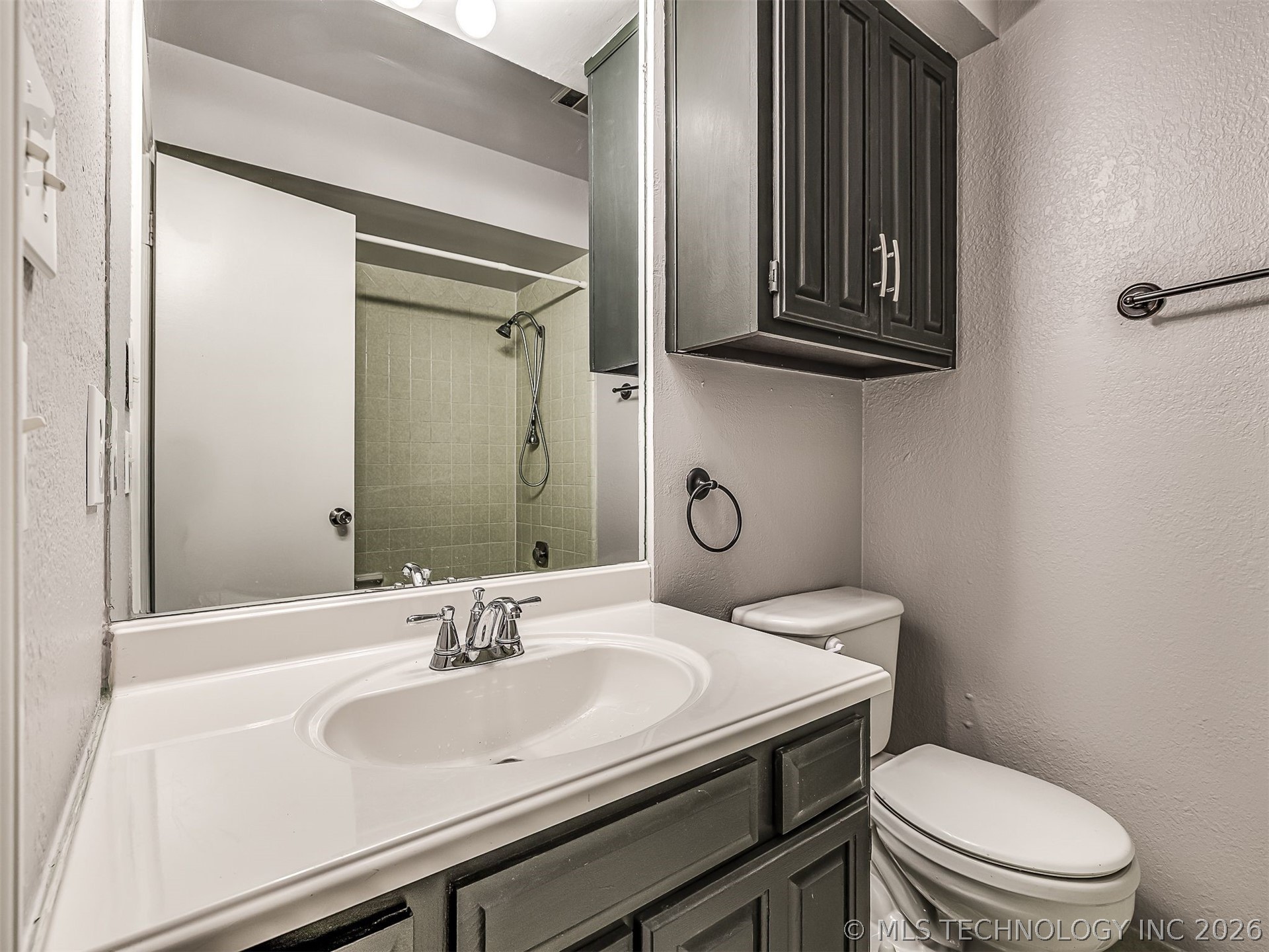 8960 E 16th Place Tulsa OK 74112