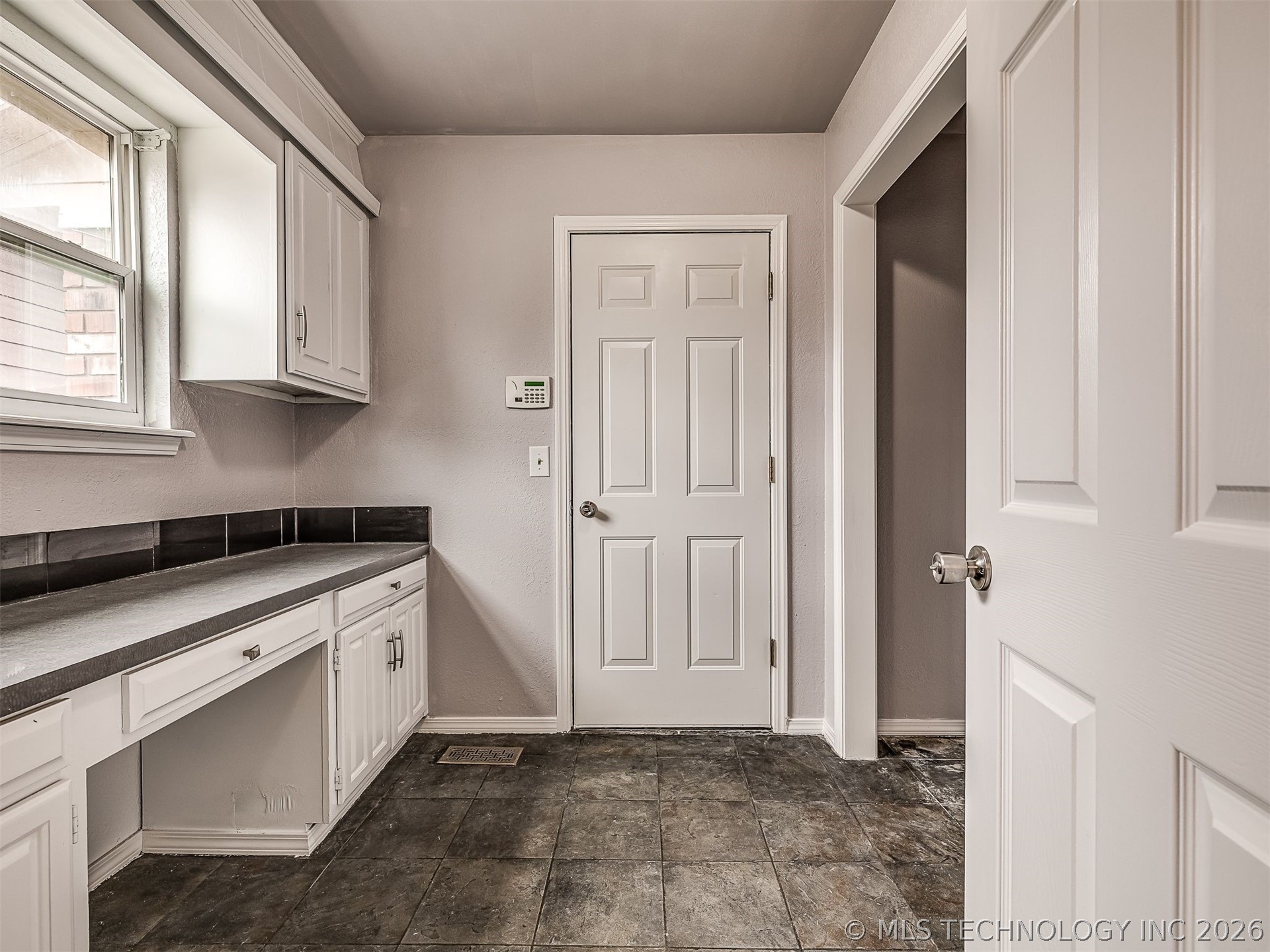 8960 E 16th Place Tulsa OK 74112
