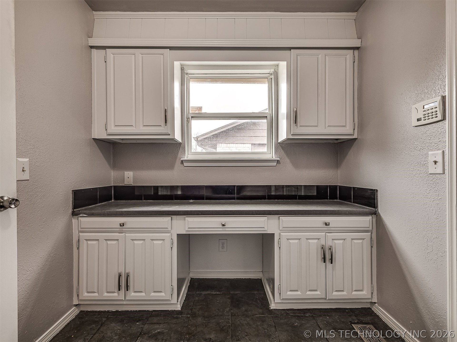 8960 E 16th Place Tulsa OK 74112