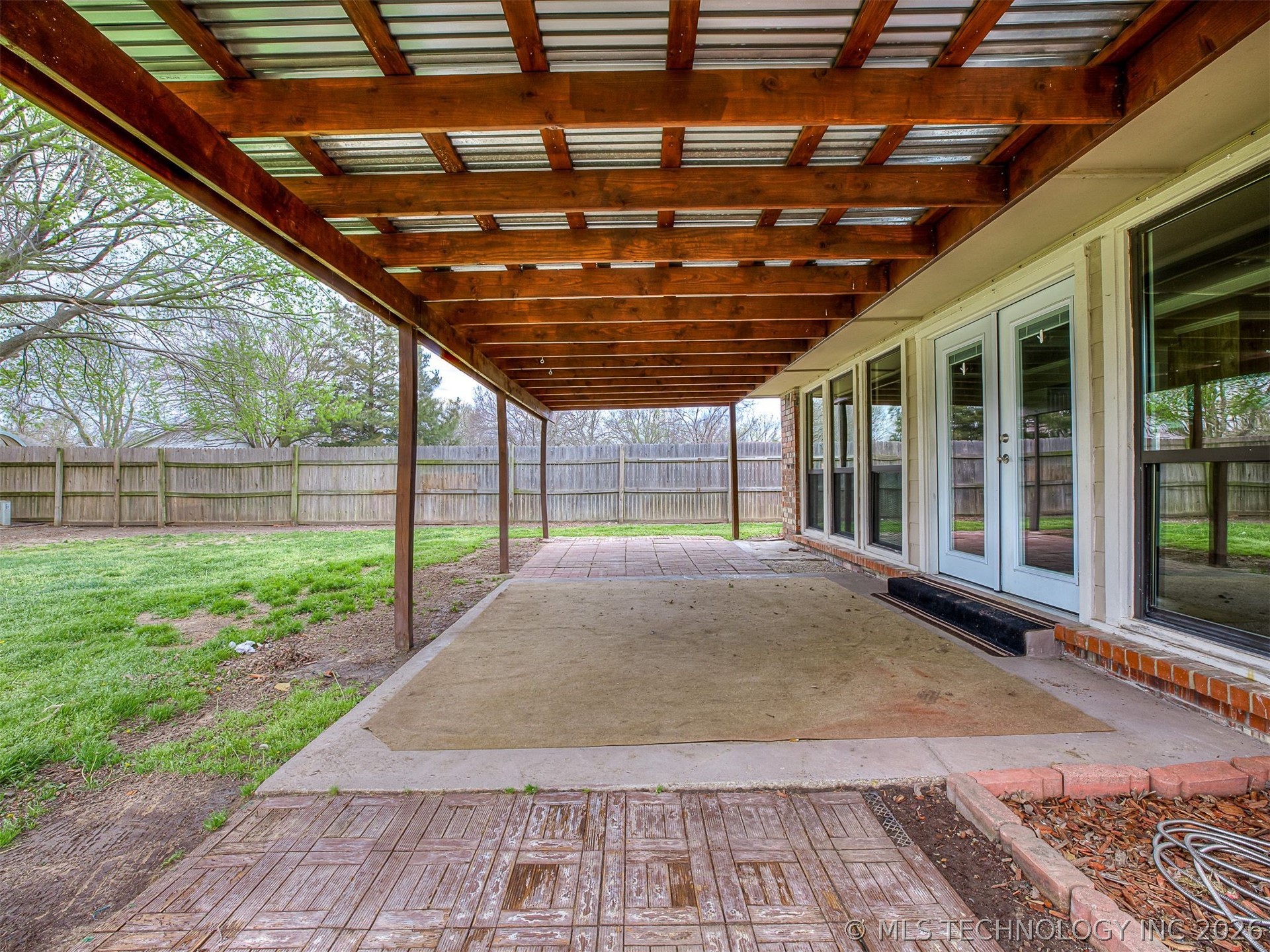 8960 E 16th Place Tulsa OK 74112