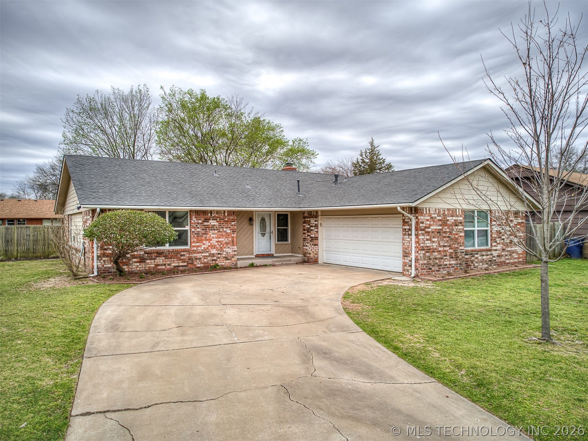 8960 E 16th Place Tulsa OK 74112