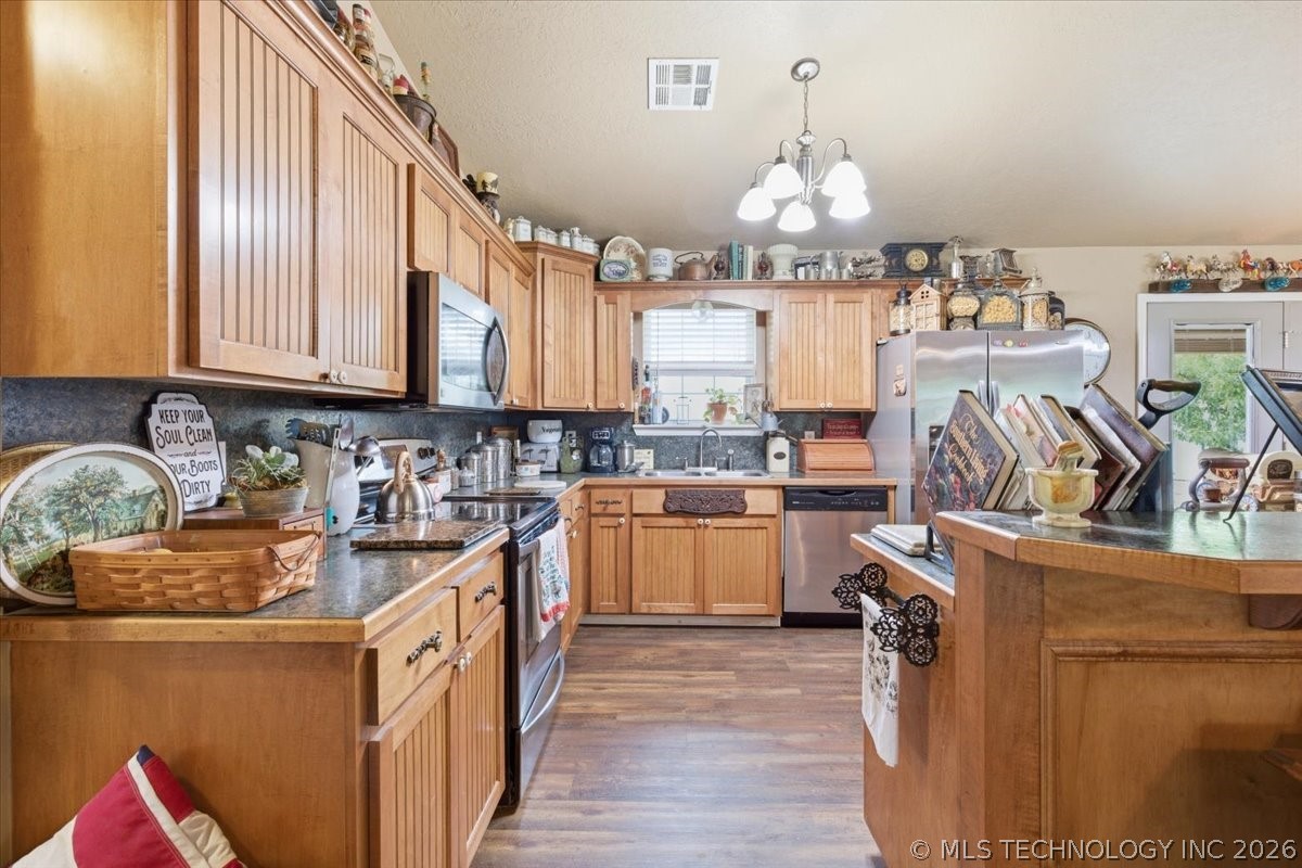 17500 County Road 3470 Roff OK 74865