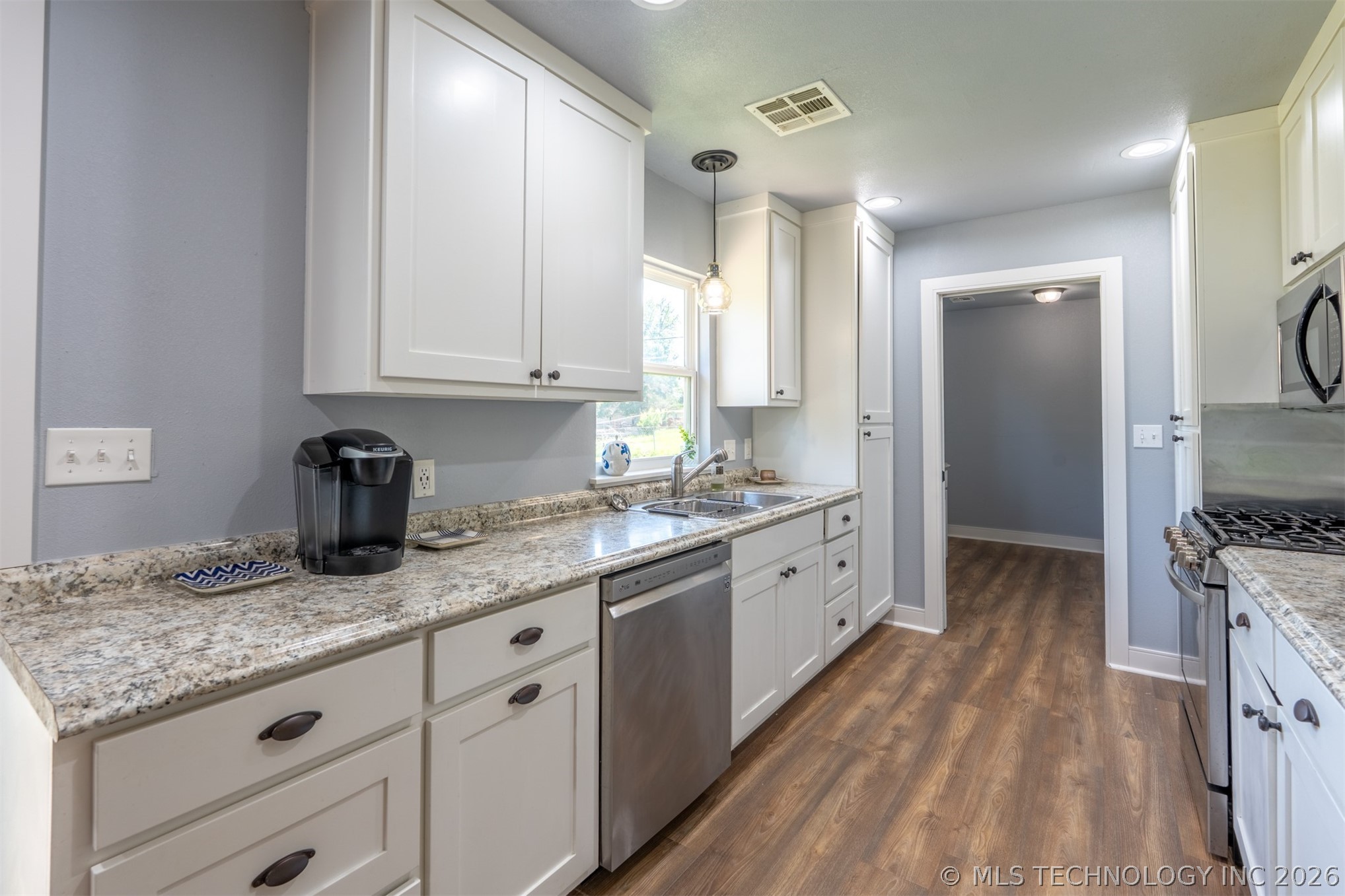 212 E 13th Street Sand Springs OK 74063