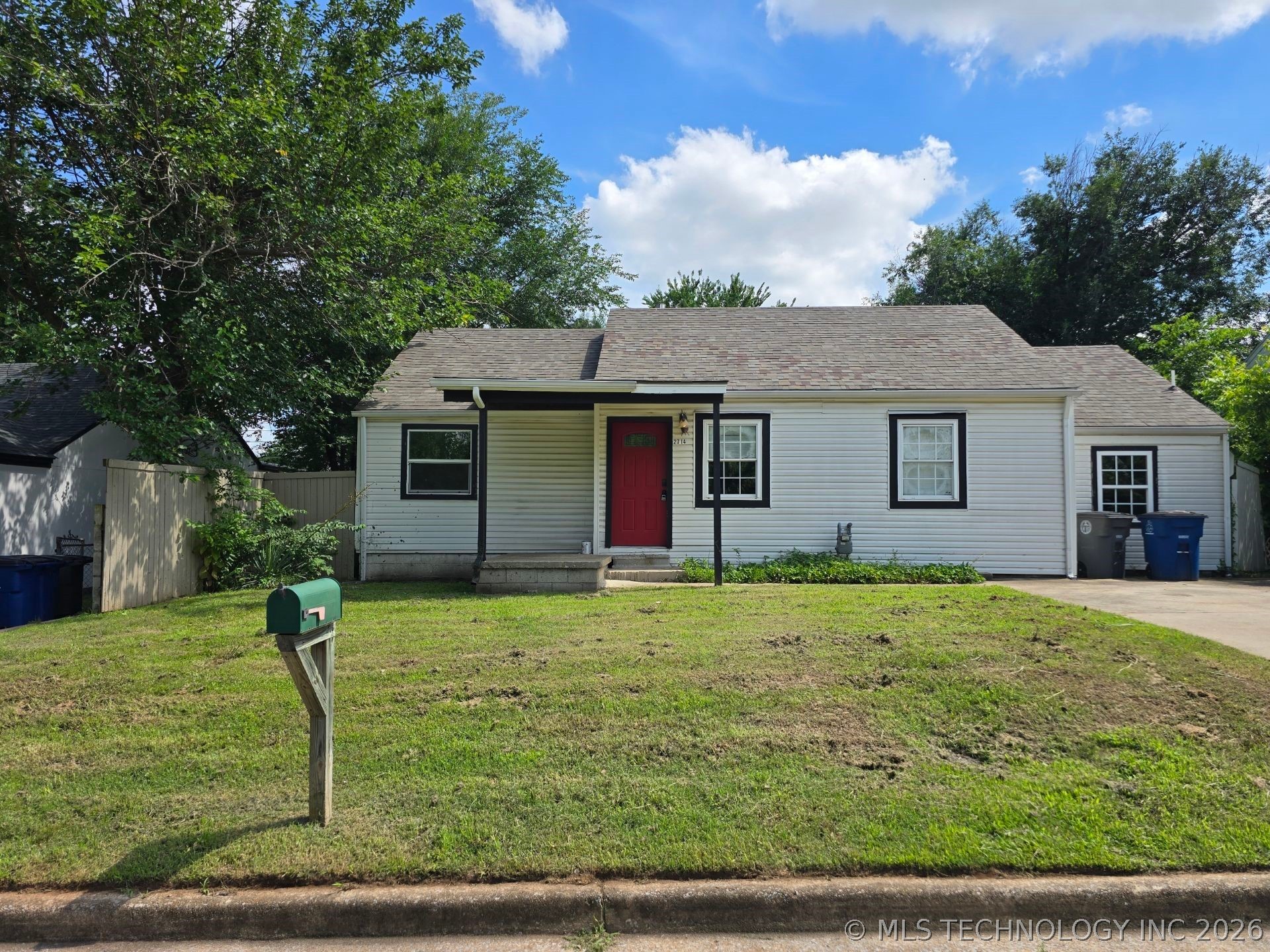 2714 E Newton Place Tulsa OK 74110