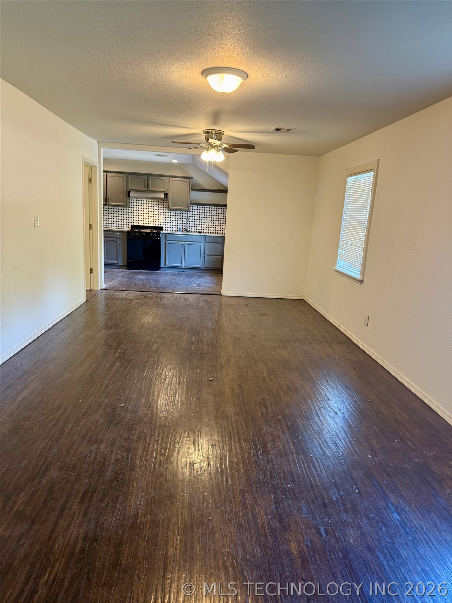 2714 E Newton Place Tulsa OK 74110